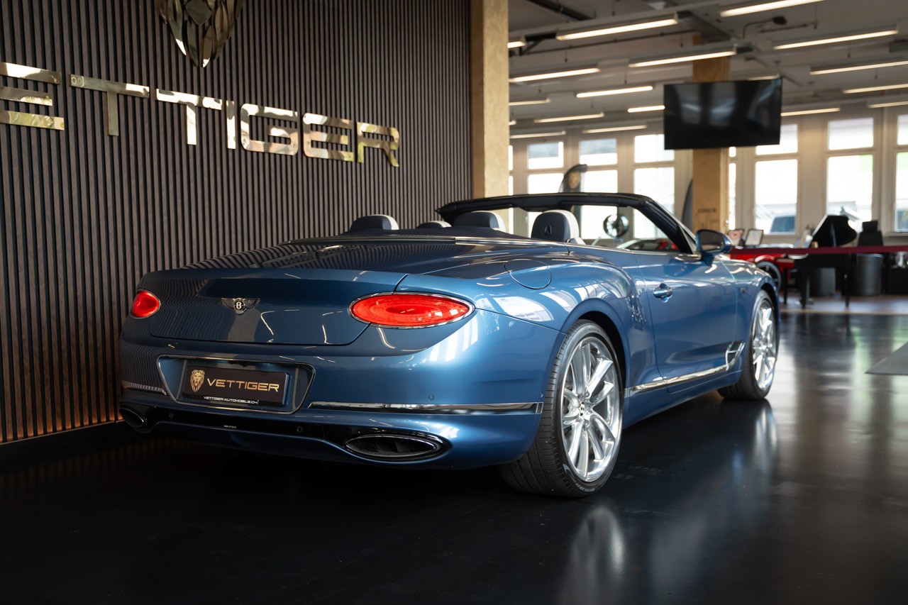 BENTLEY Continental GTC 6.0 W12-image-6