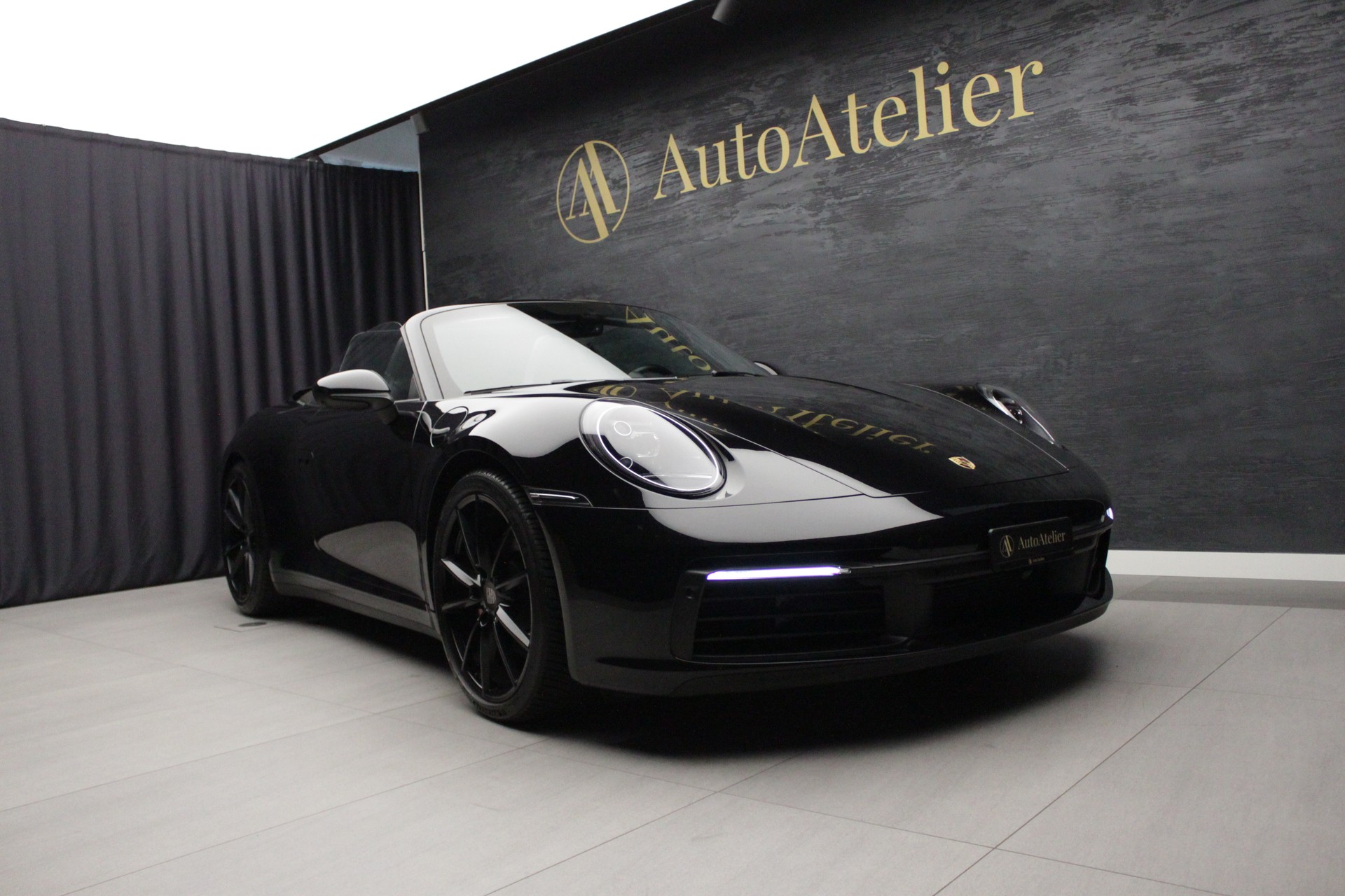 PORSCHE 911 Carrera 4S PDK-showroom-element-2