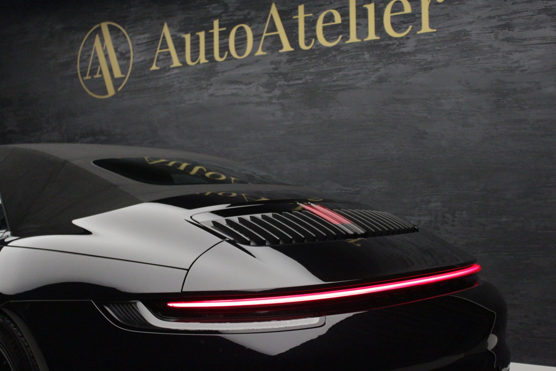 PORSCHE 911 Carrera 4S PDK-image-11