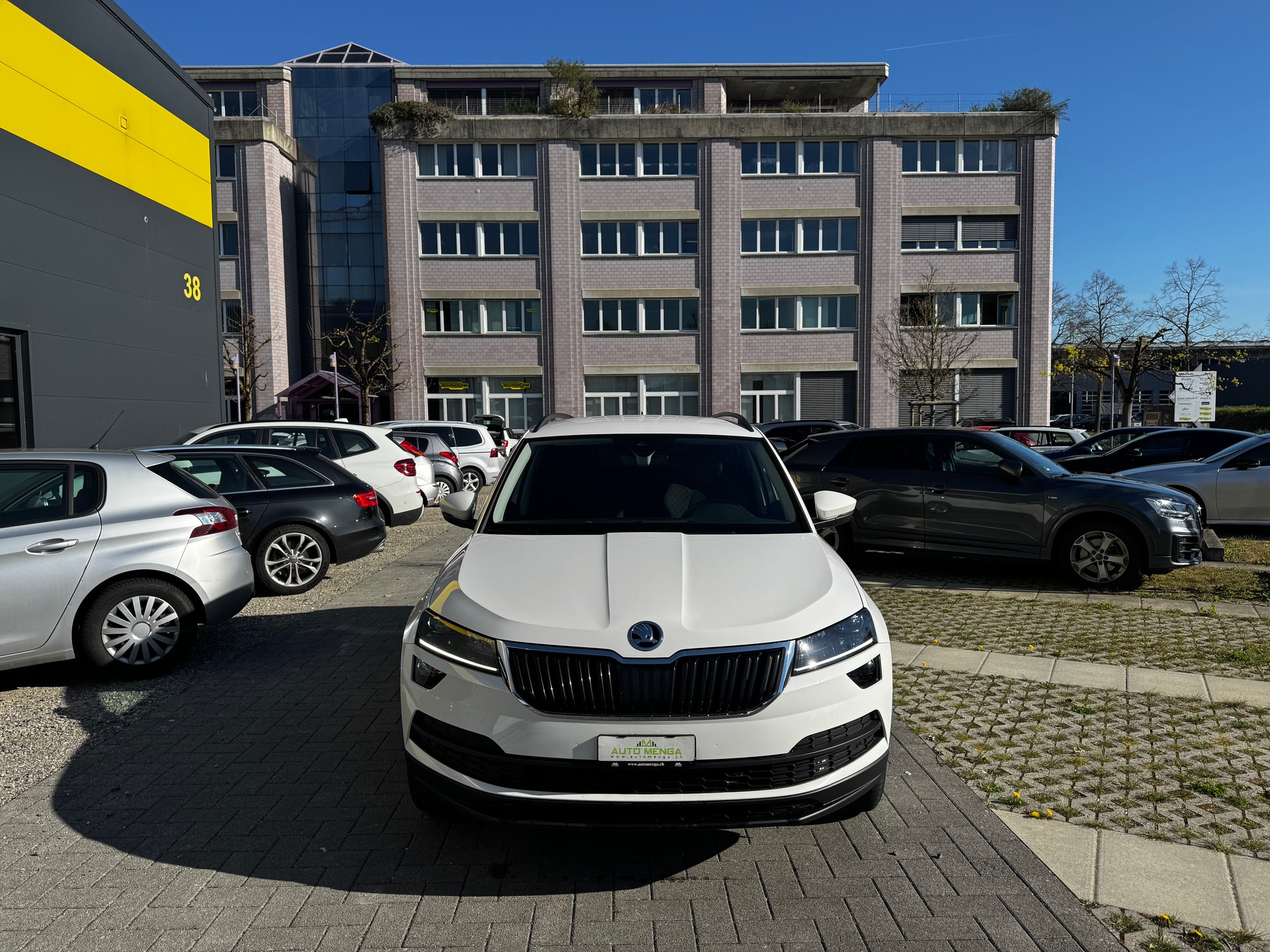 SKODA Karoq 2.0 TDI CR Ambition 4x4 DSG-image-1