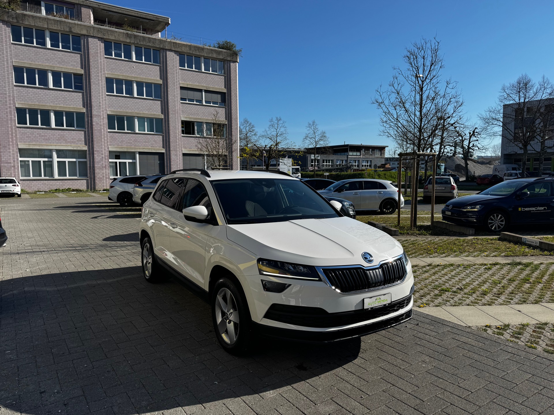 SKODA Karoq 2.0 TDI CR Ambition 4x4 DSG-image-2