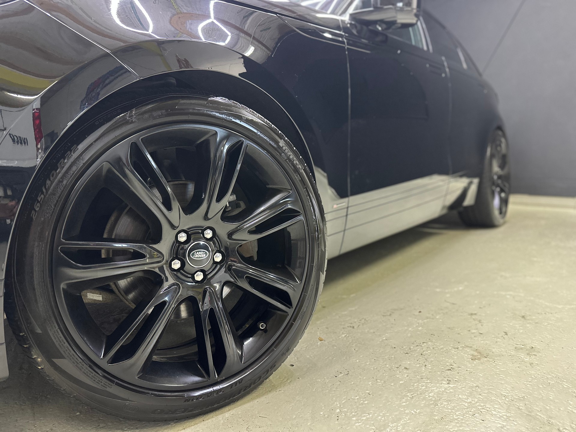 LAND ROVER Range Rover Velar R-Dynamic P 380 S Automatic-image-5