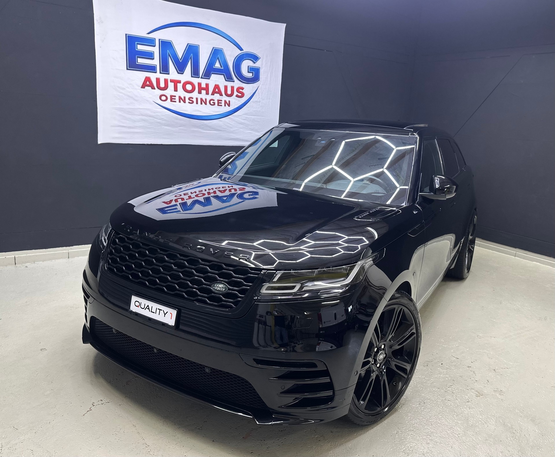 LAND ROVER Range Rover Velar R-Dynamic P 380 S Automatic-image-3
