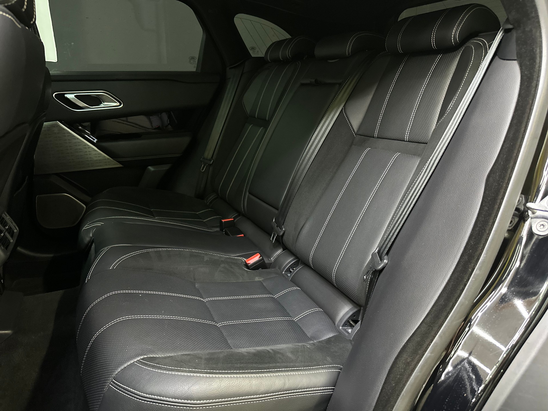 LAND ROVER Range Rover Velar R-Dynamic P 380 S Automatic-image-12