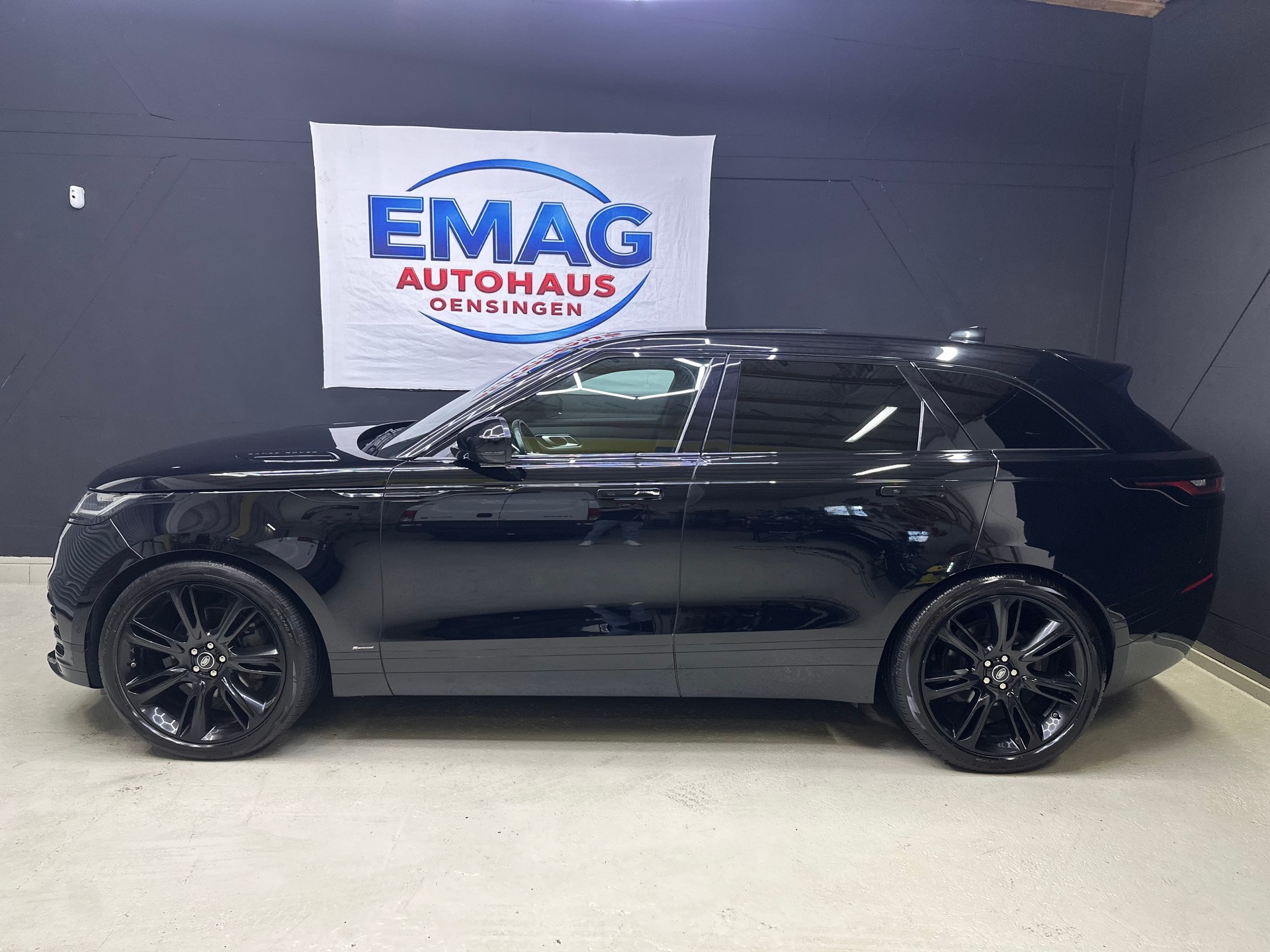 LAND ROVER Range Rover Velar R-Dynamic P 380 S Automatic-image-7