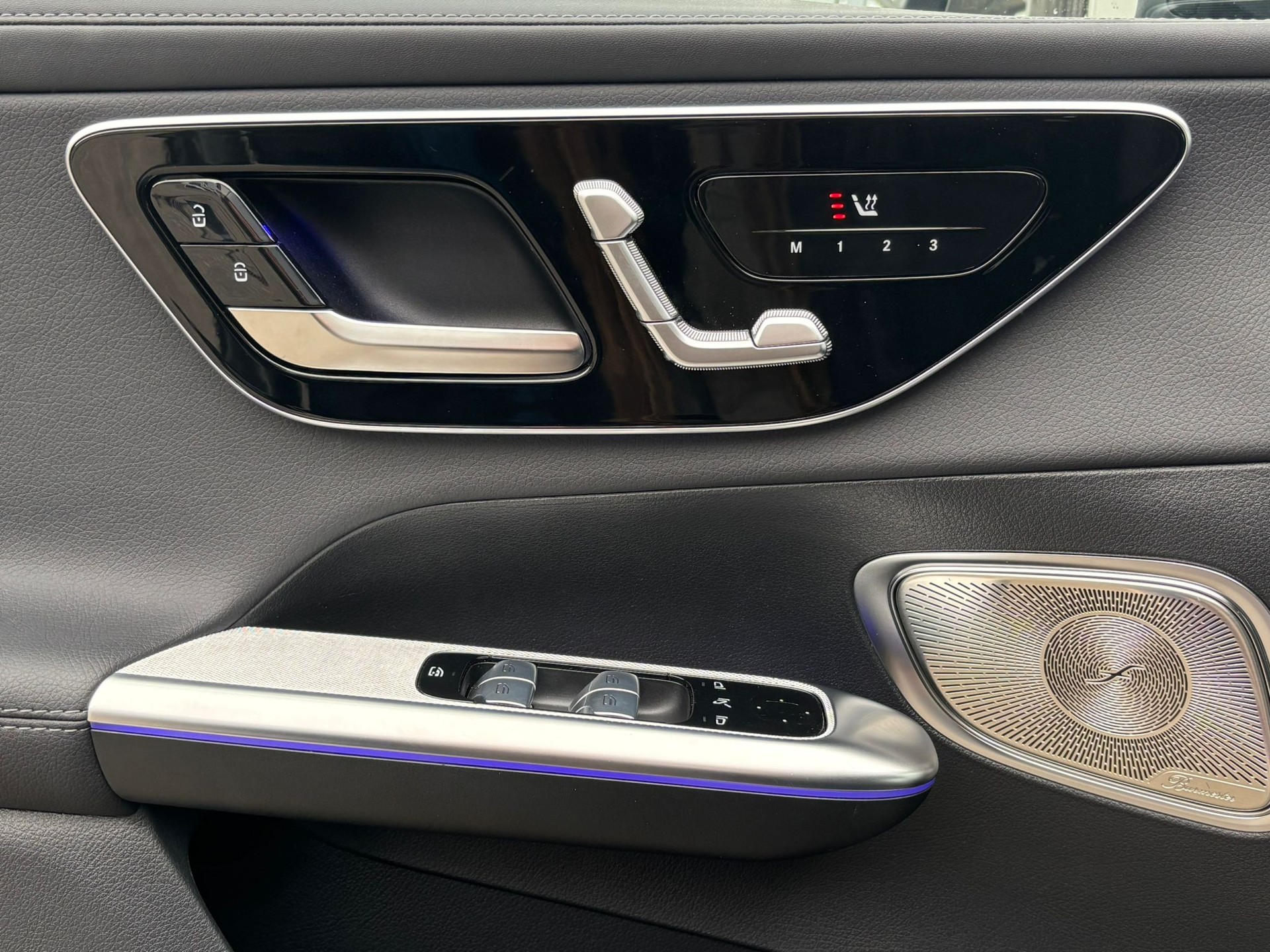 MERCEDES-BENZ GLC 200 AMG-Line 4Matic-image-12
