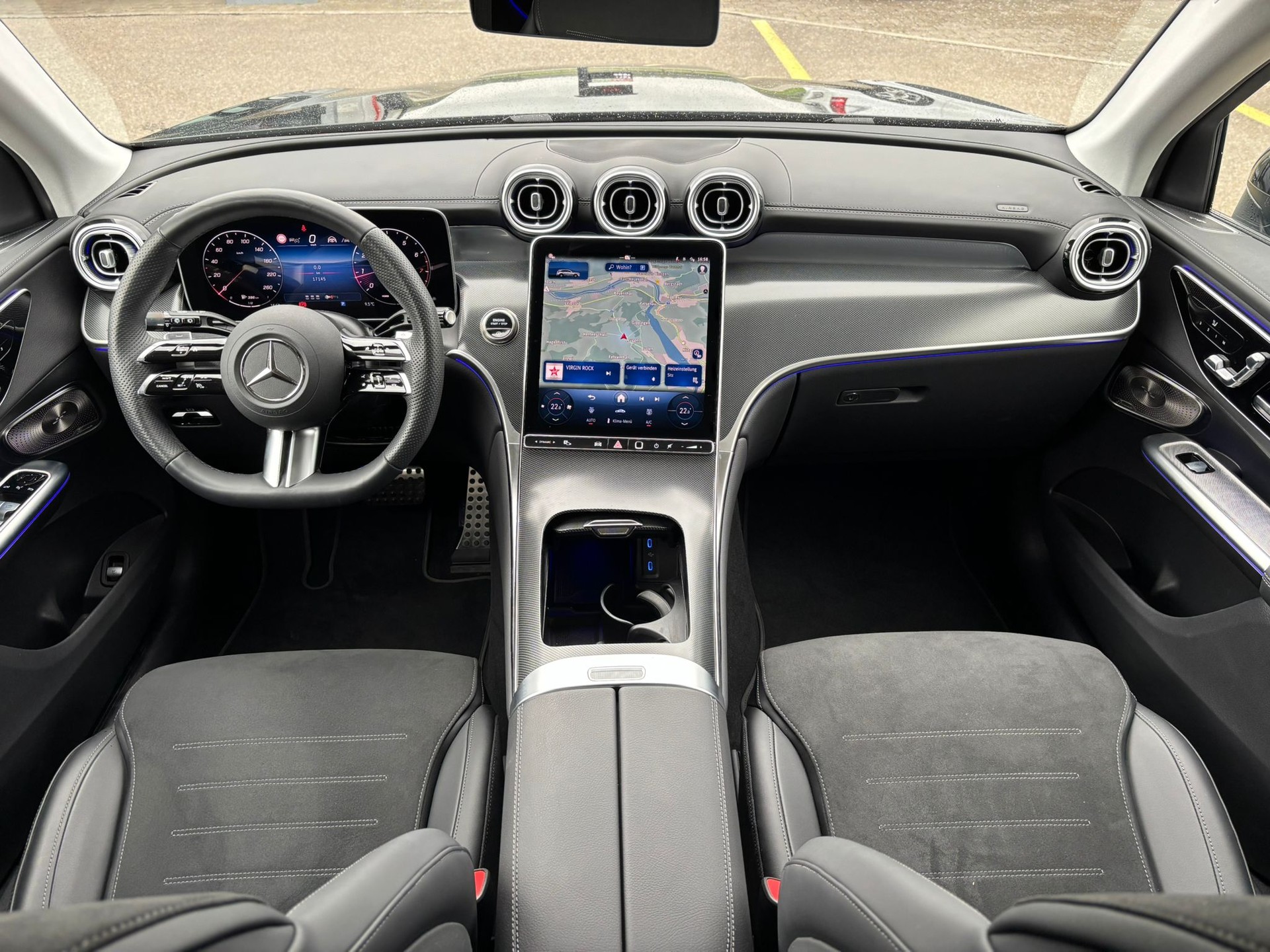 MERCEDES-BENZ GLC 200 AMG-Line 4Matic-image-7