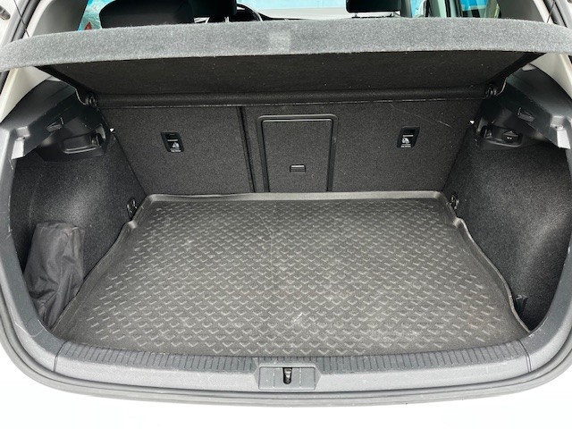 VW Golf VII 1.5 TSI EVO 70th Anniversary DSG-image-14