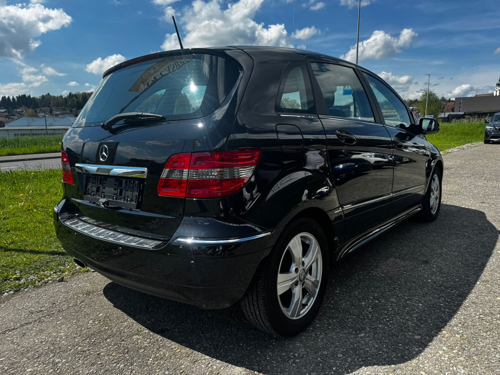 MERCEDES-BENZ B 180 CDI-image-4