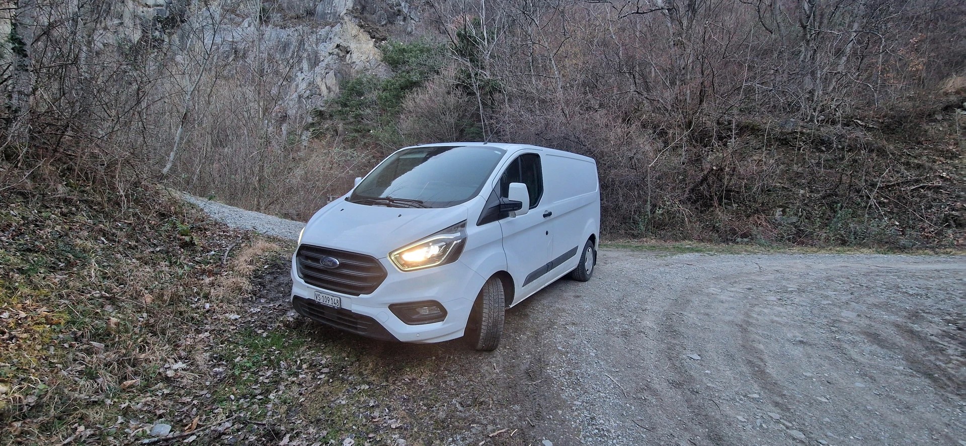 FORD Transit Custom 320 L1H1 Trend-image-1