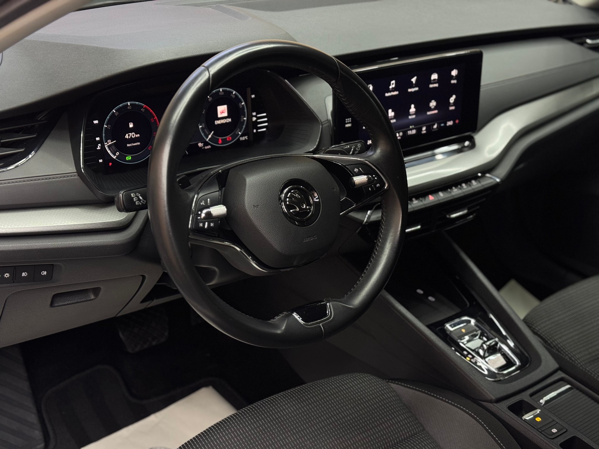 SKODA Octavia Combi 2.0 TDI 150 Ambition DSG | 1 Jahr Garantie | CH-Fahrzeug | *ab CHF 179.-/ Monat*-image-9