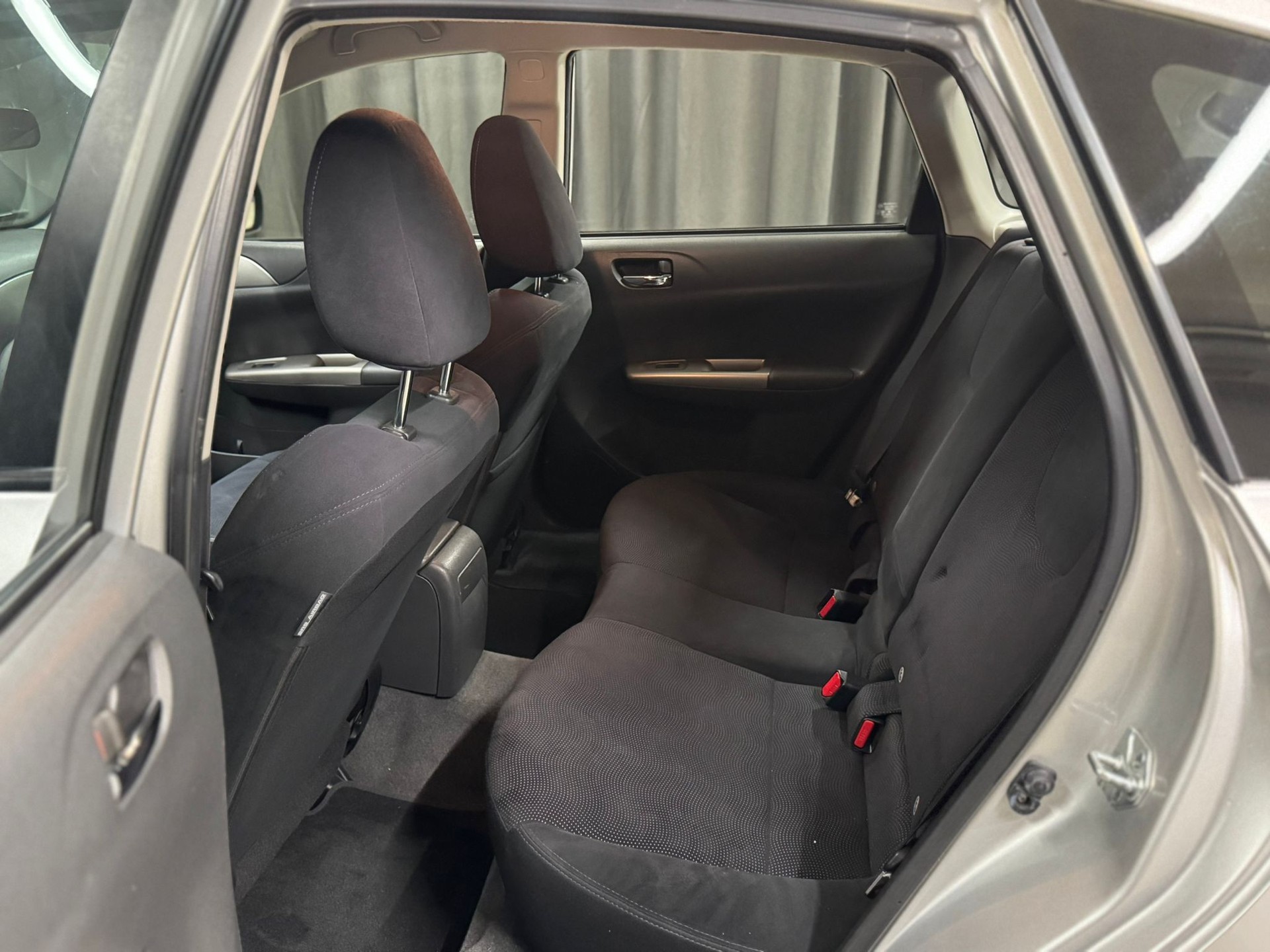 SUBARU Impreza 1.5R Swiss-image-7