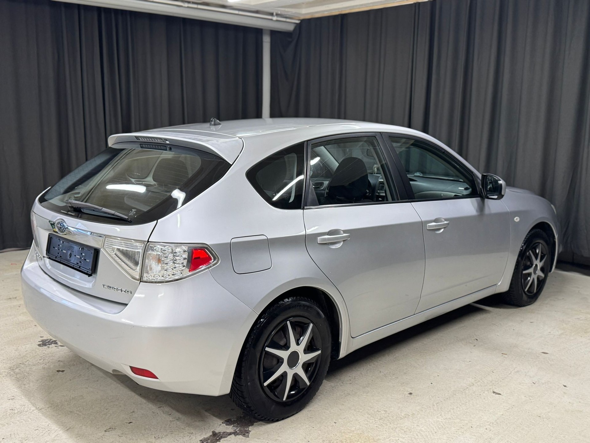 SUBARU Impreza 1.5R Swiss-image-3