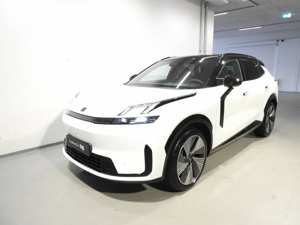 LYNK & CO 08