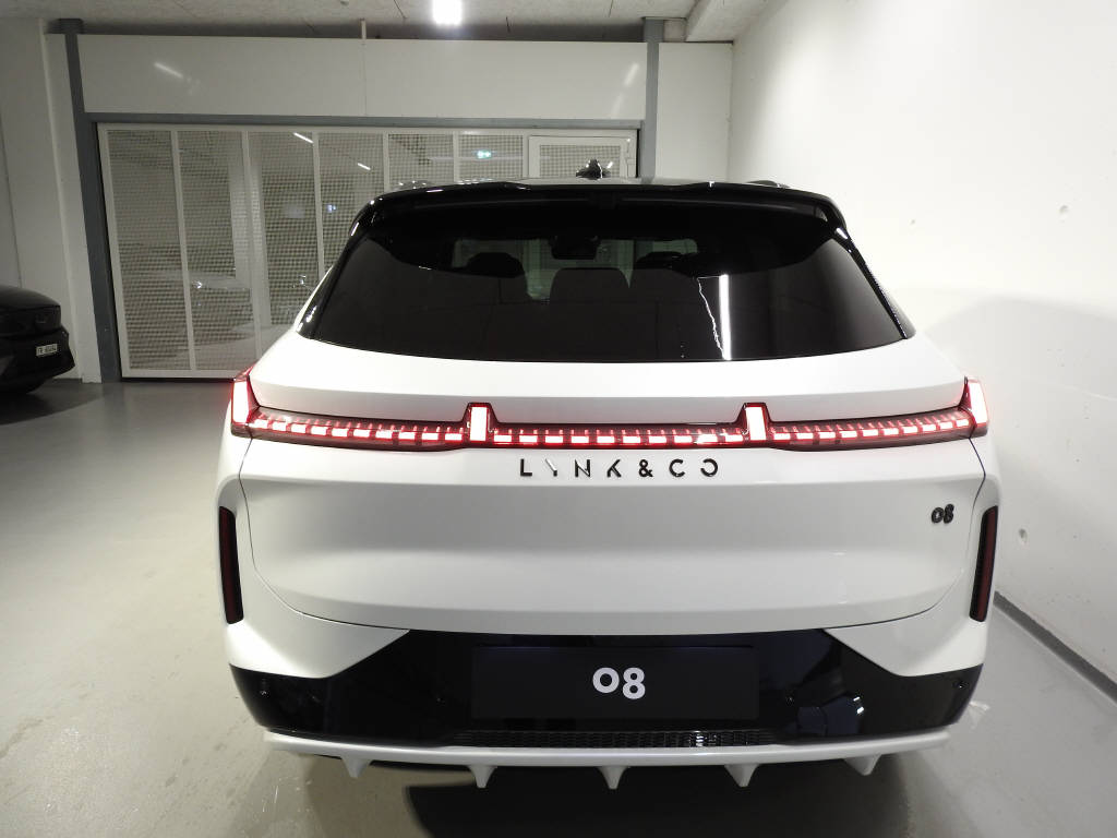 LYNK & CO 08-image-4