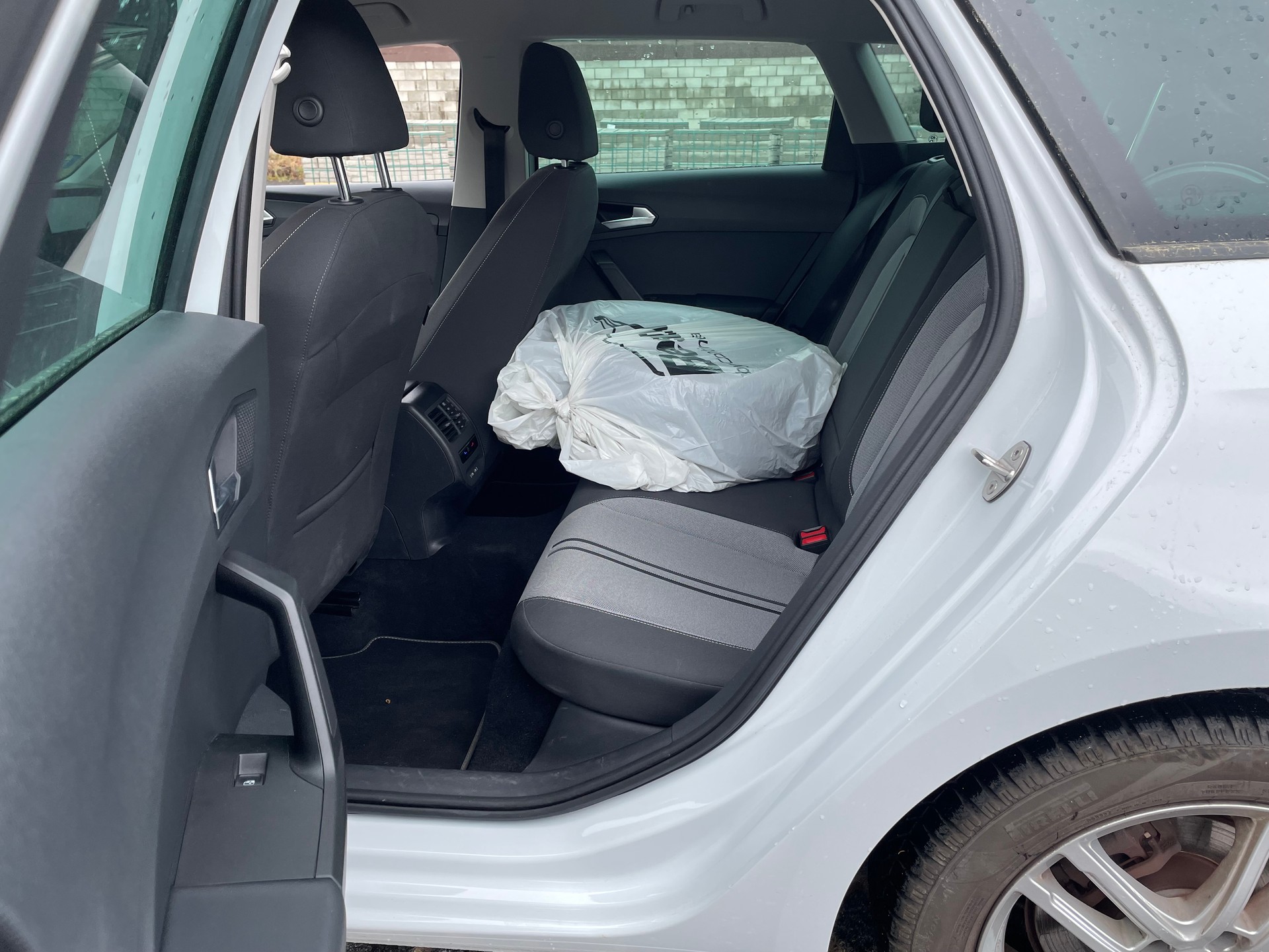 SEAT Leon ST 1.5 eTSI mHEV DSG Hola FR-image-16