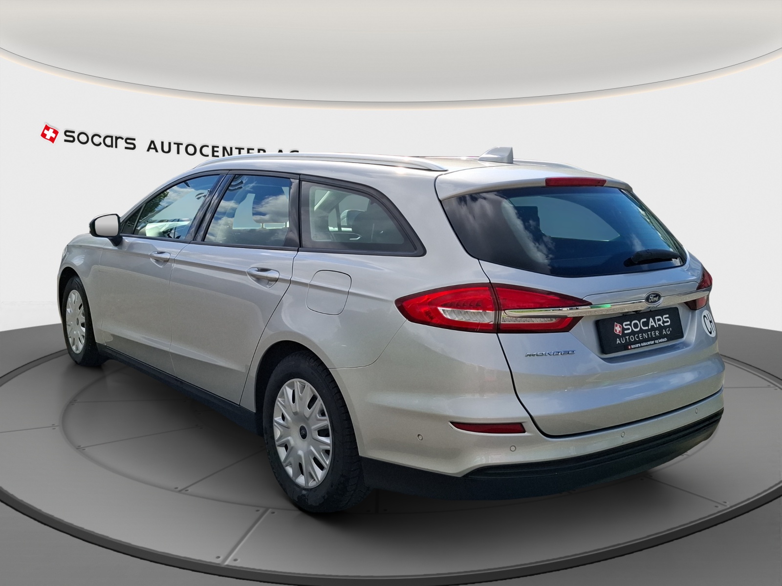 FORD Mondeo 2.0 TDCi Trend Automatik // 8-fach bereift Sommerräder Aluminium-image-4