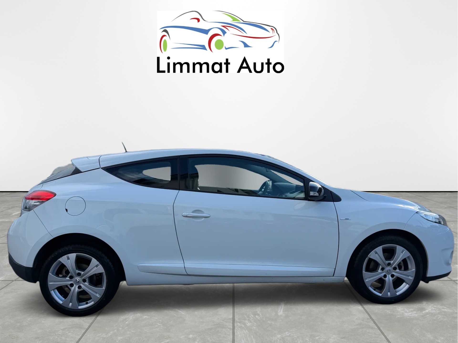 RENAULT Mégane 1.4 16V Turbo Bose-image-5