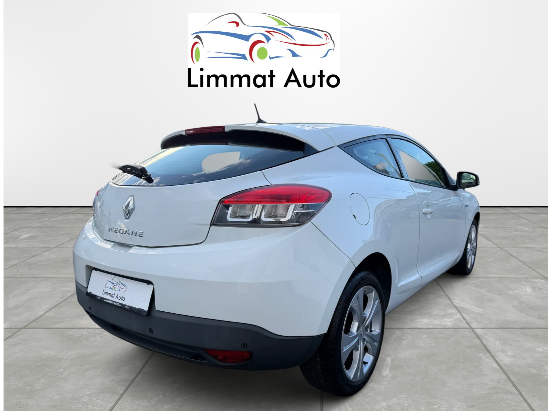 RENAULT Mégane 1.4 16V Turbo Bose-image-4