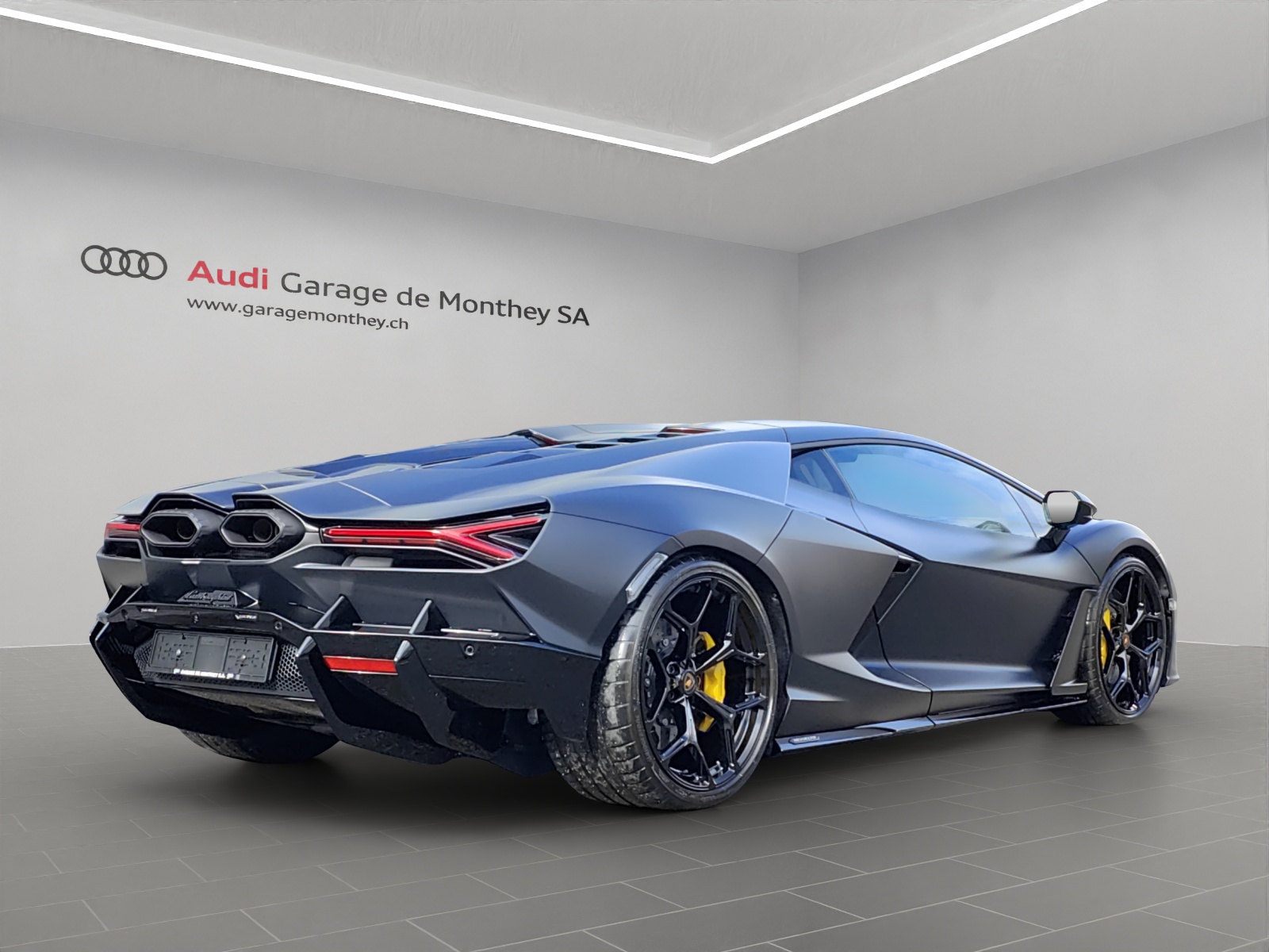 LAMBORGHINI REVUELTO-image-3