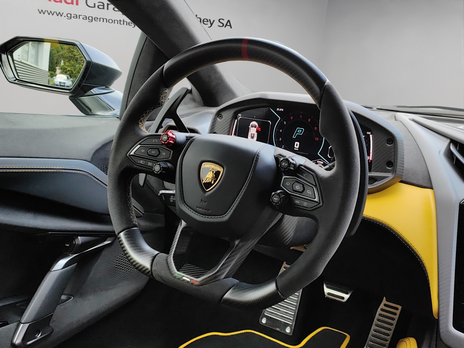 LAMBORGHINI REVUELTO-image-10