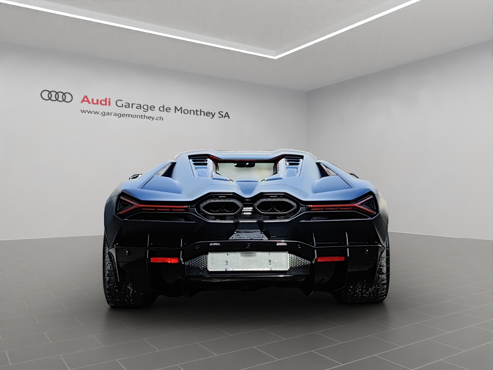 LAMBORGHINI REVUELTO-image-2