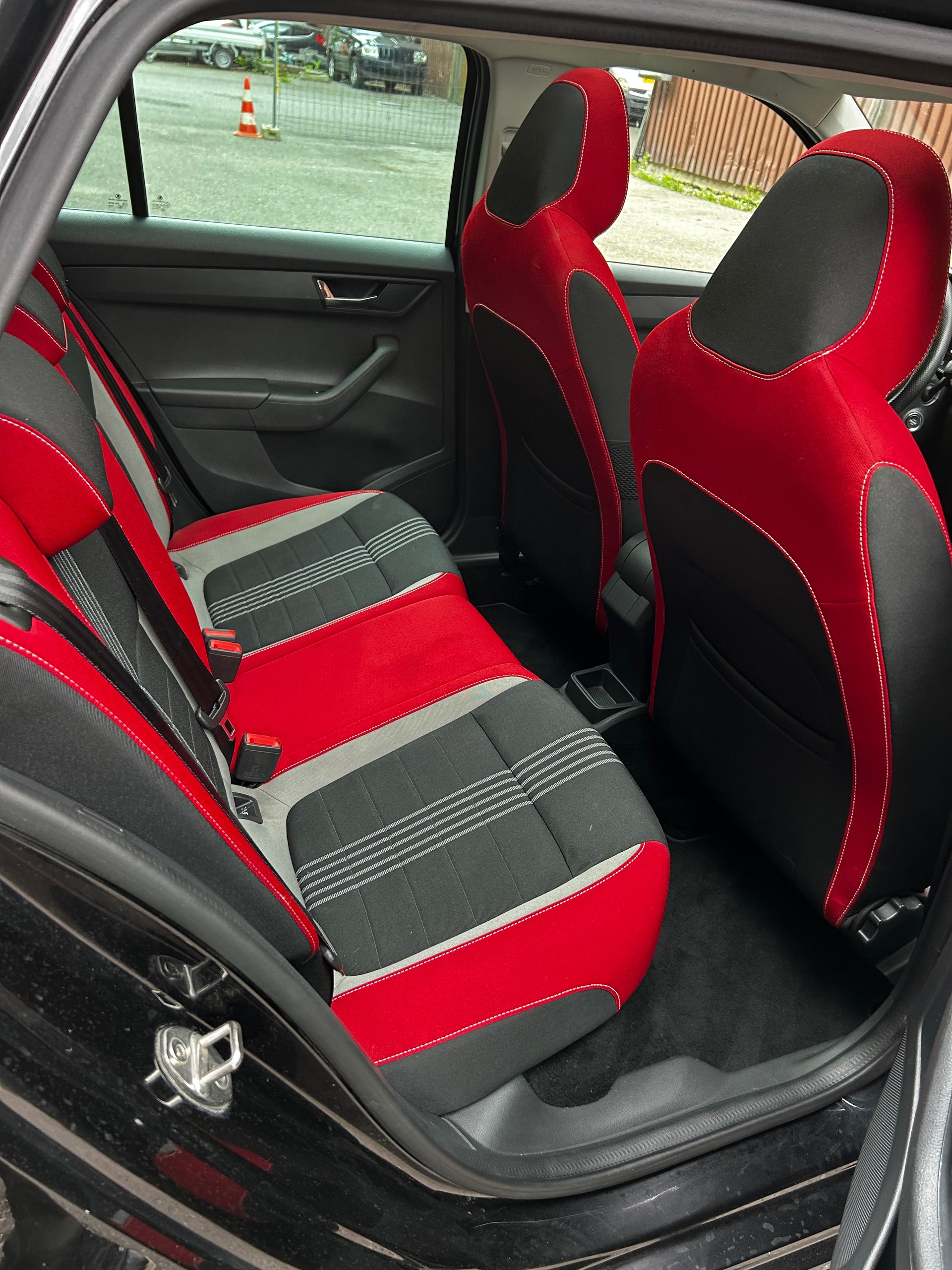 SKODA Fabia 1.0 TSI Monte Carlo-image-10