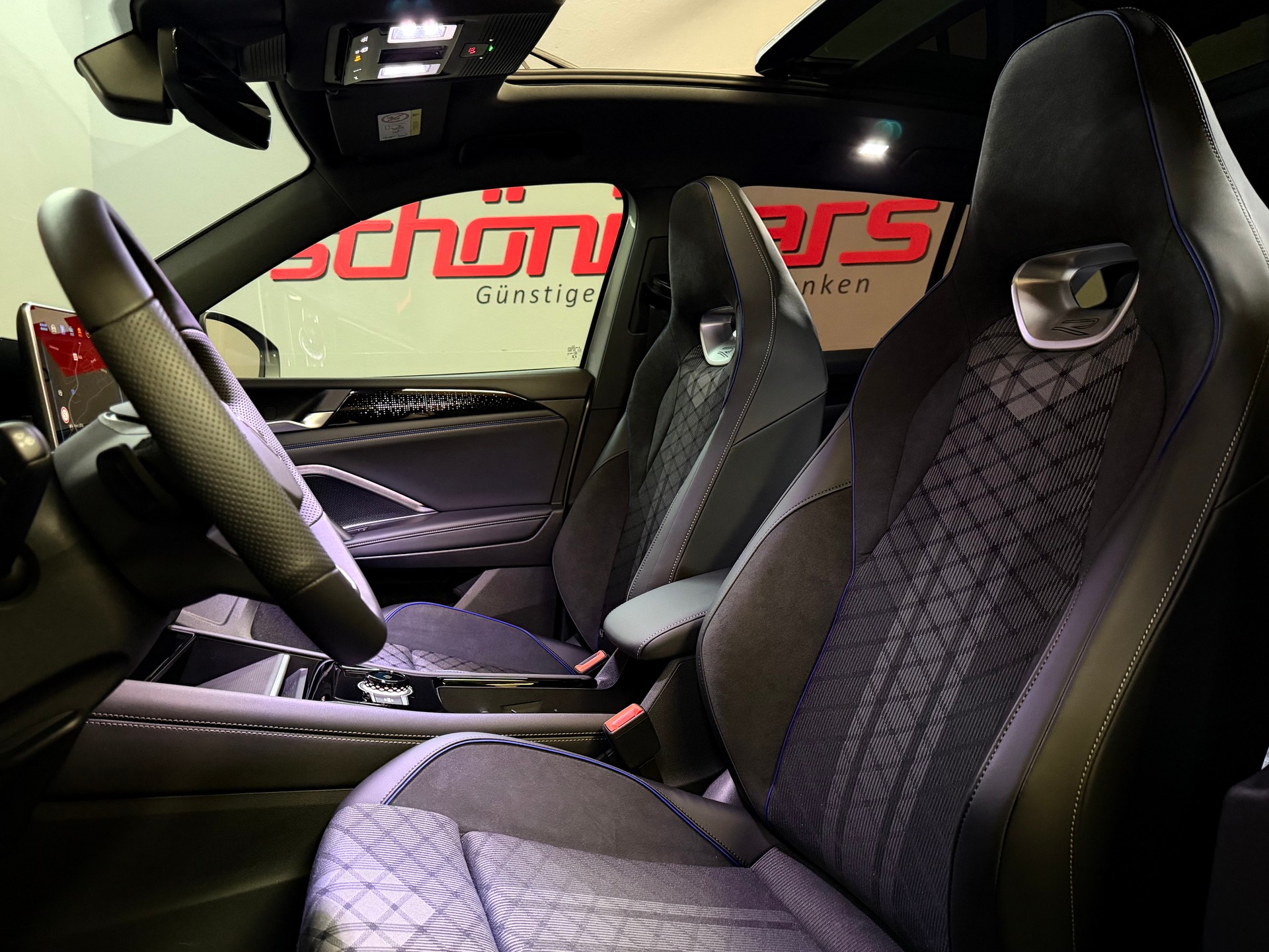 VW Tiguan 2.0 TSI DSG R-Line 4Motion-image-16