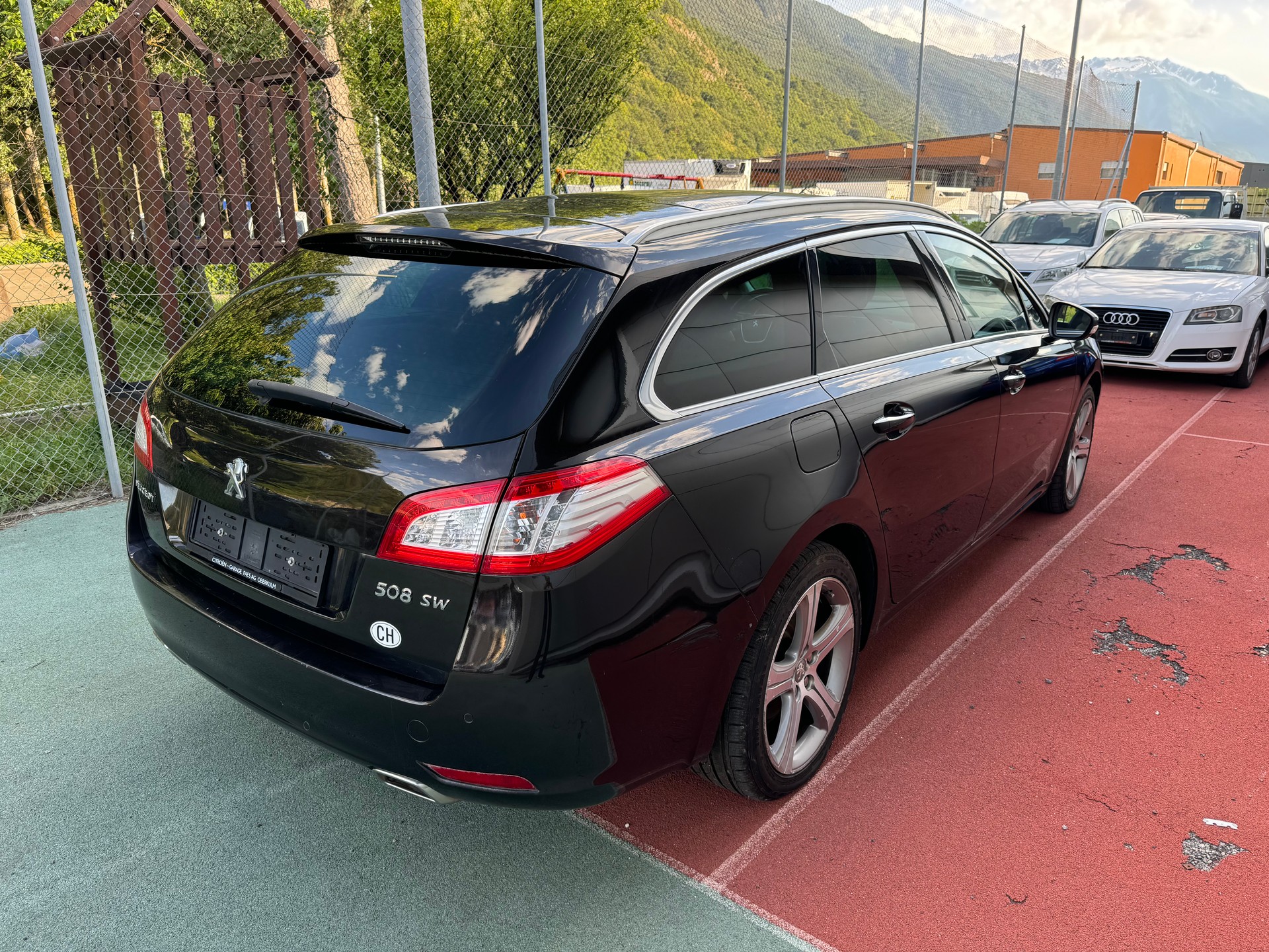 PEUGEOT 508 SW 2.2 HDI GT Automatic-image-3