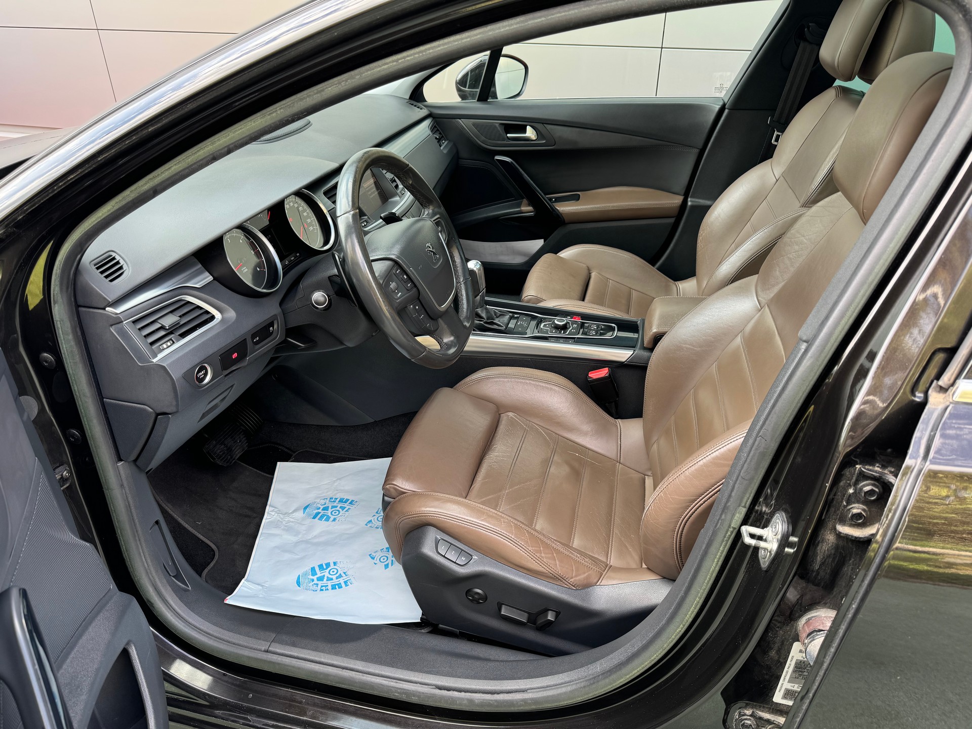 PEUGEOT 508 SW 2.2 HDI GT Automatic-image-8