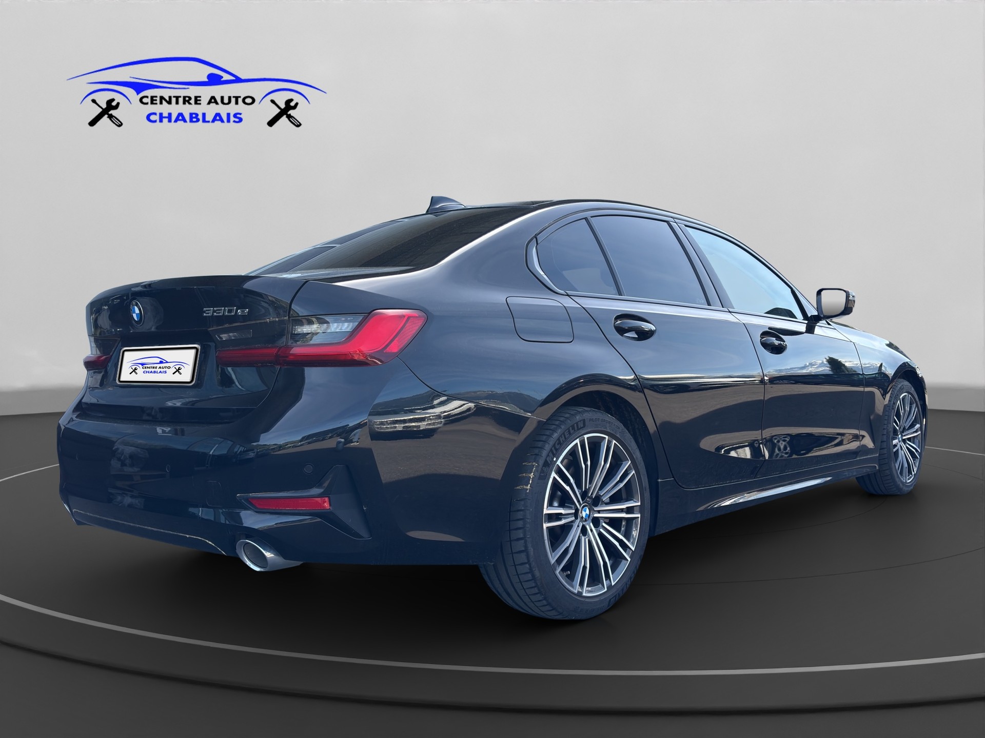 BMW 330e-image-5
