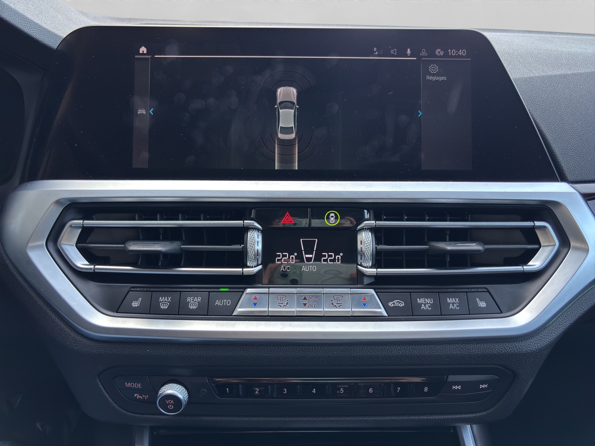 BMW 330e-image-14
