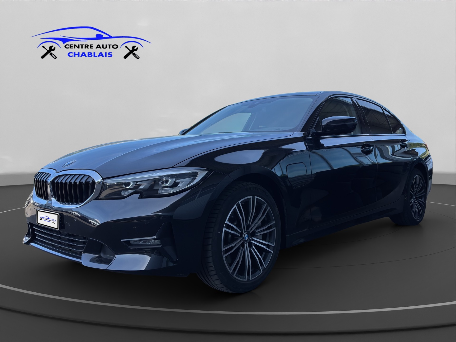 BMW 330e