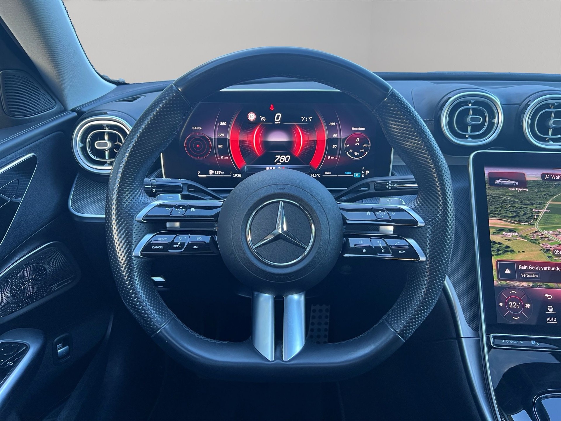 MERCEDES-BENZ C 180 AMG Line-image-19