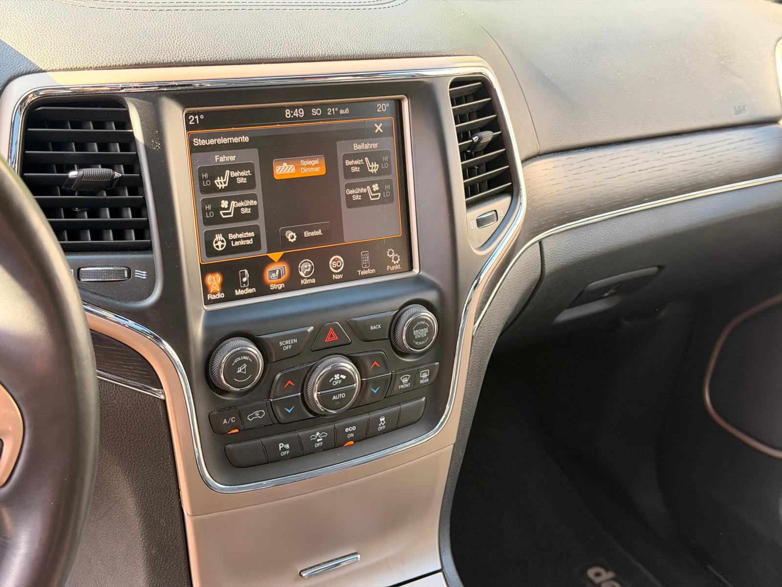 JEEP Grand Cherokee 3.0 CRD Summit Automatic-image-18