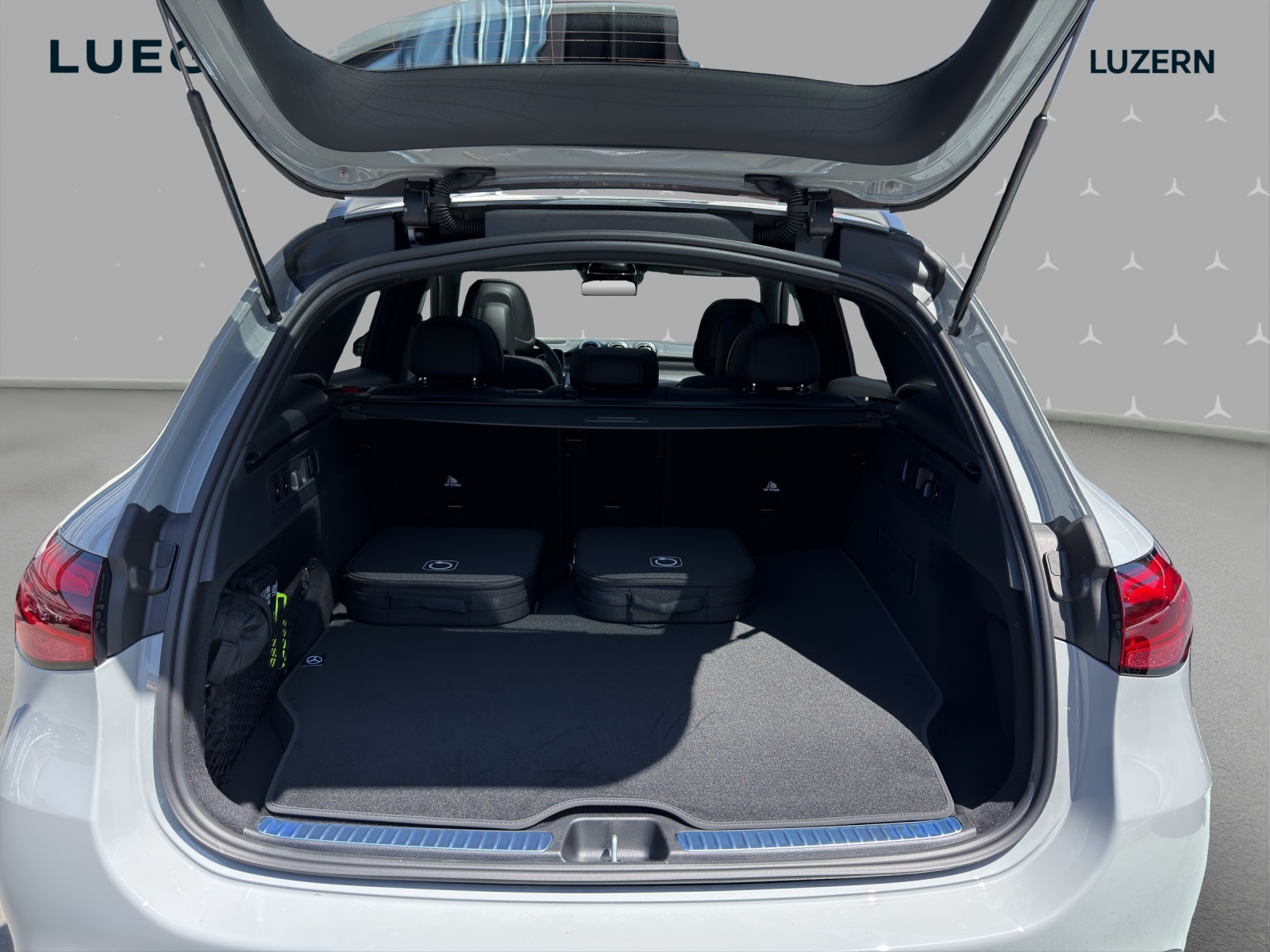 MERCEDES-BENZ GLC 400 e 4Matic EQ Star 9G-Tronic-image-14