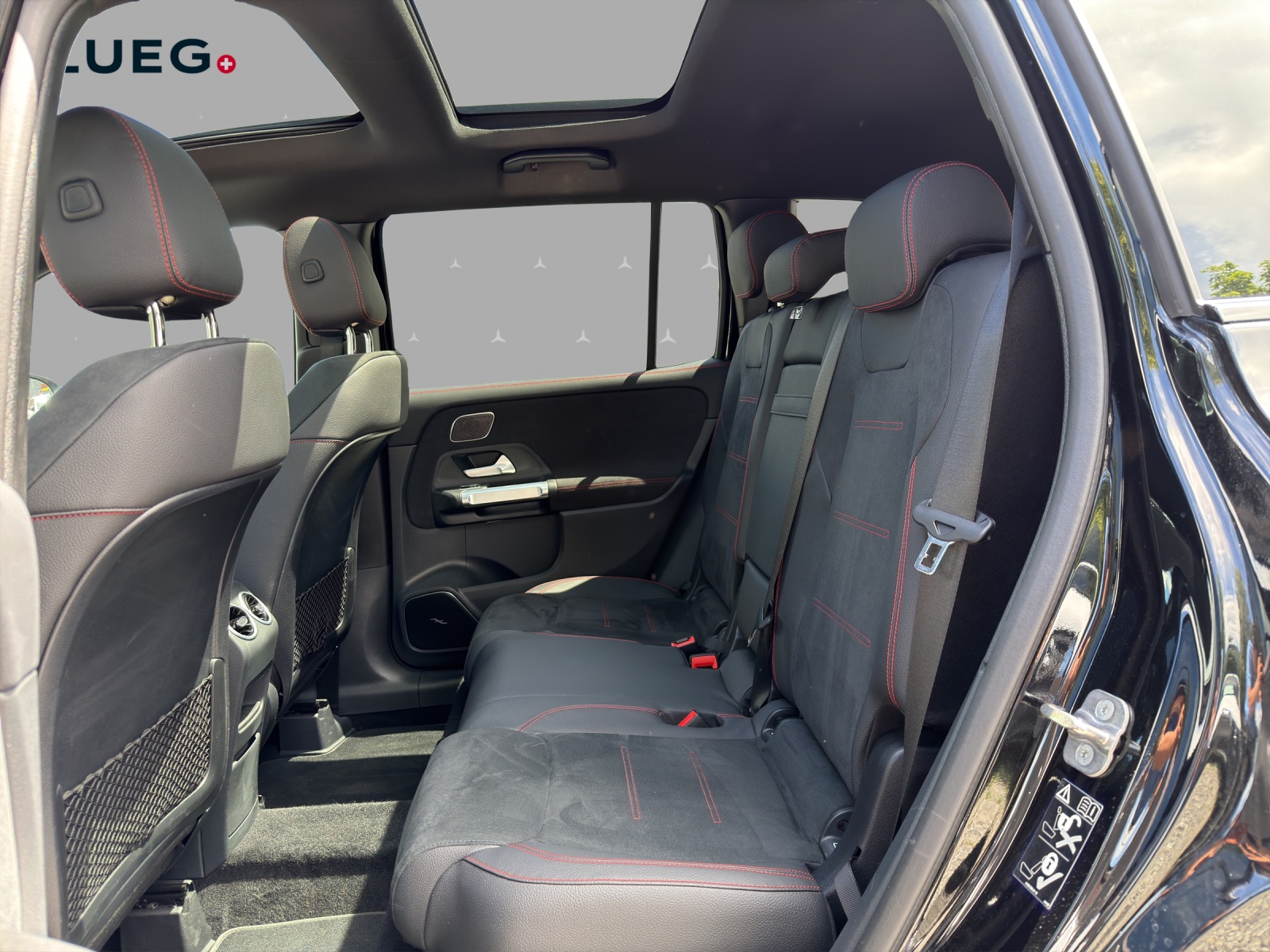 MERCEDES-BENZ GLB 220 d 4Matic 8G-Tronic-image-12