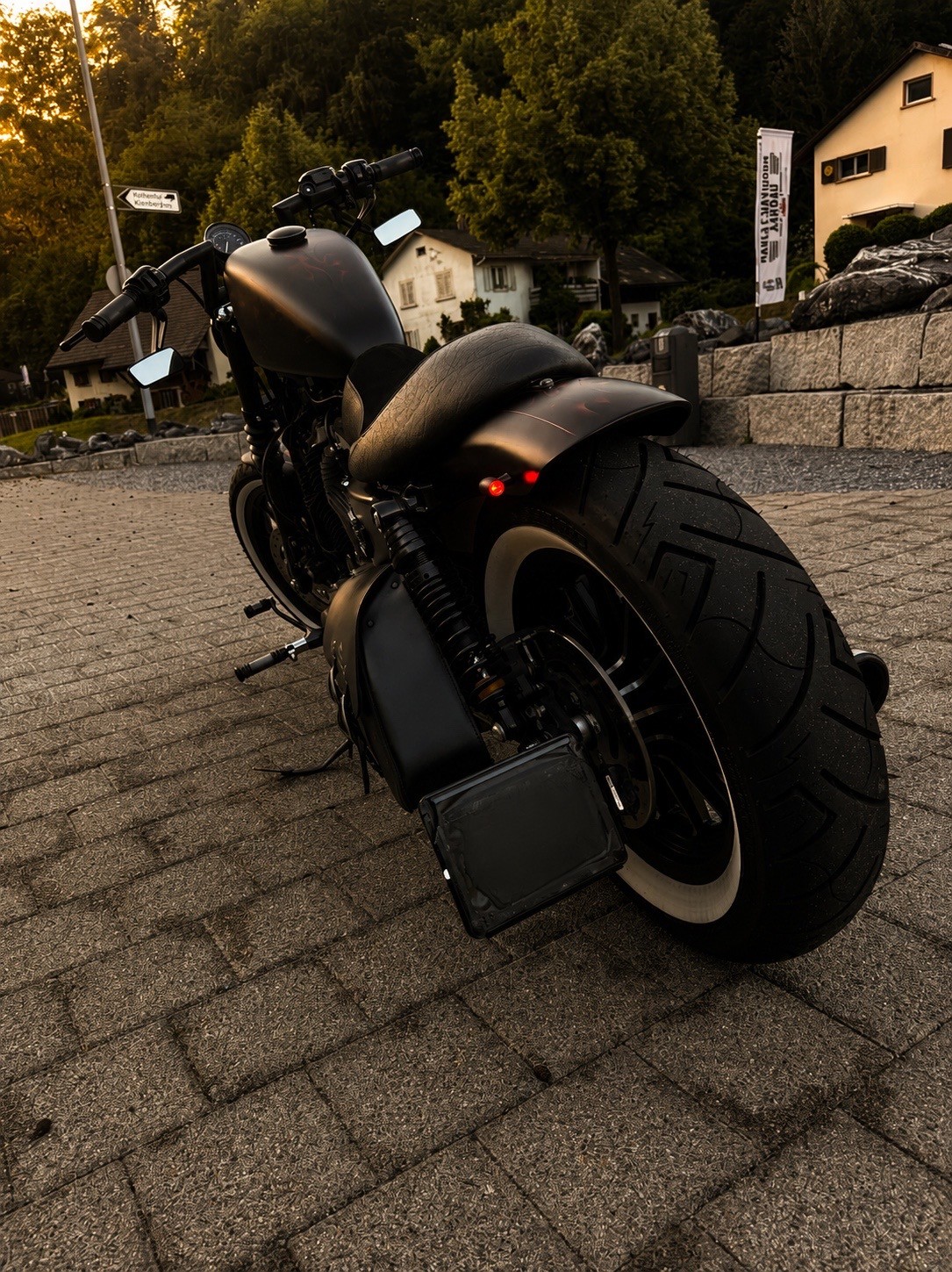 HARLEY-DAVIDSON XL 883 N Sportster Iron-image-6