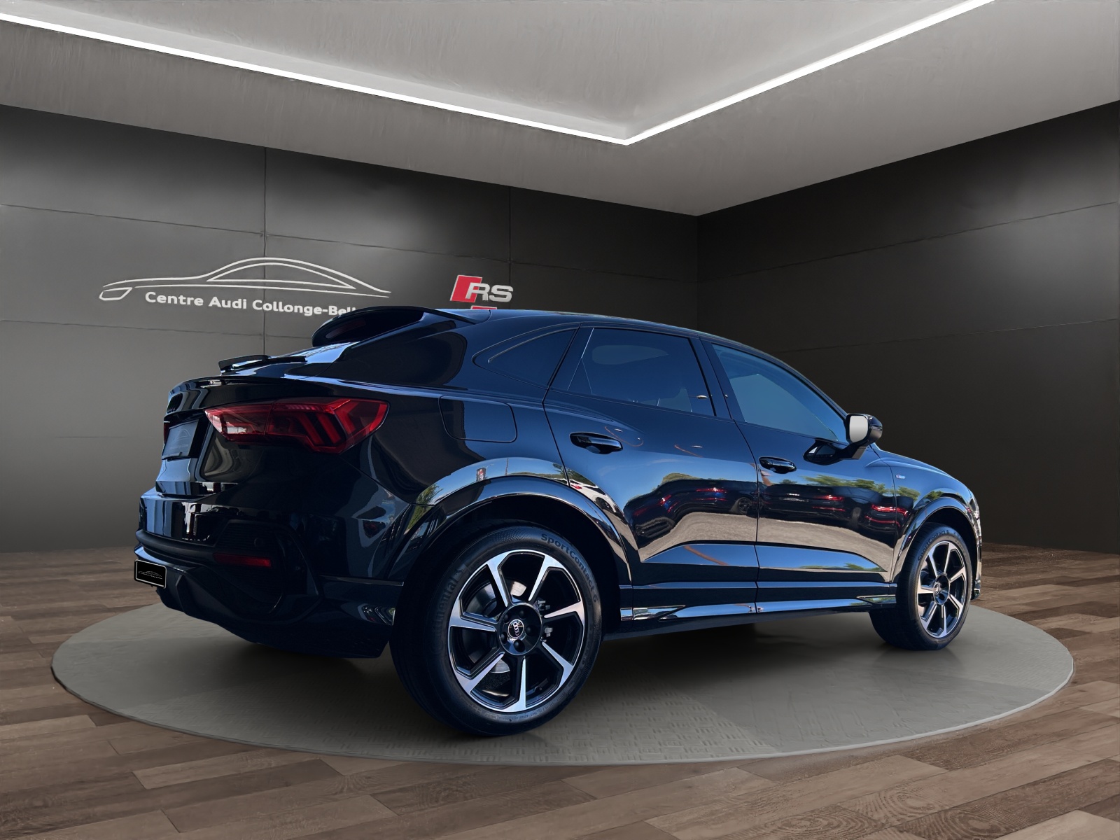 AUDI Q3 Sportback 40 TFSI S line quattro S-tronic-image-5