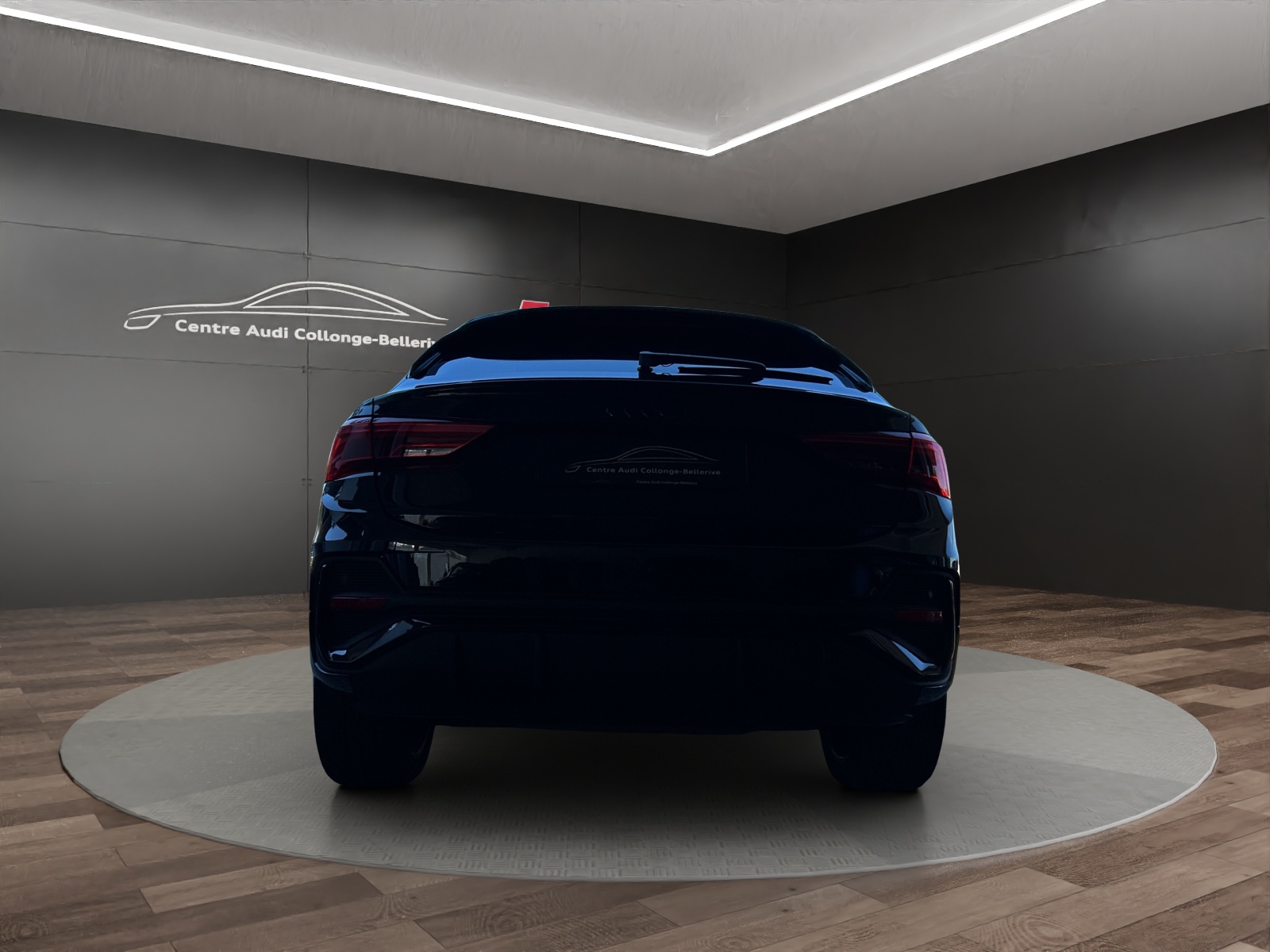 AUDI Q3 Sportback 40 TFSI S line quattro S-tronic-image-4