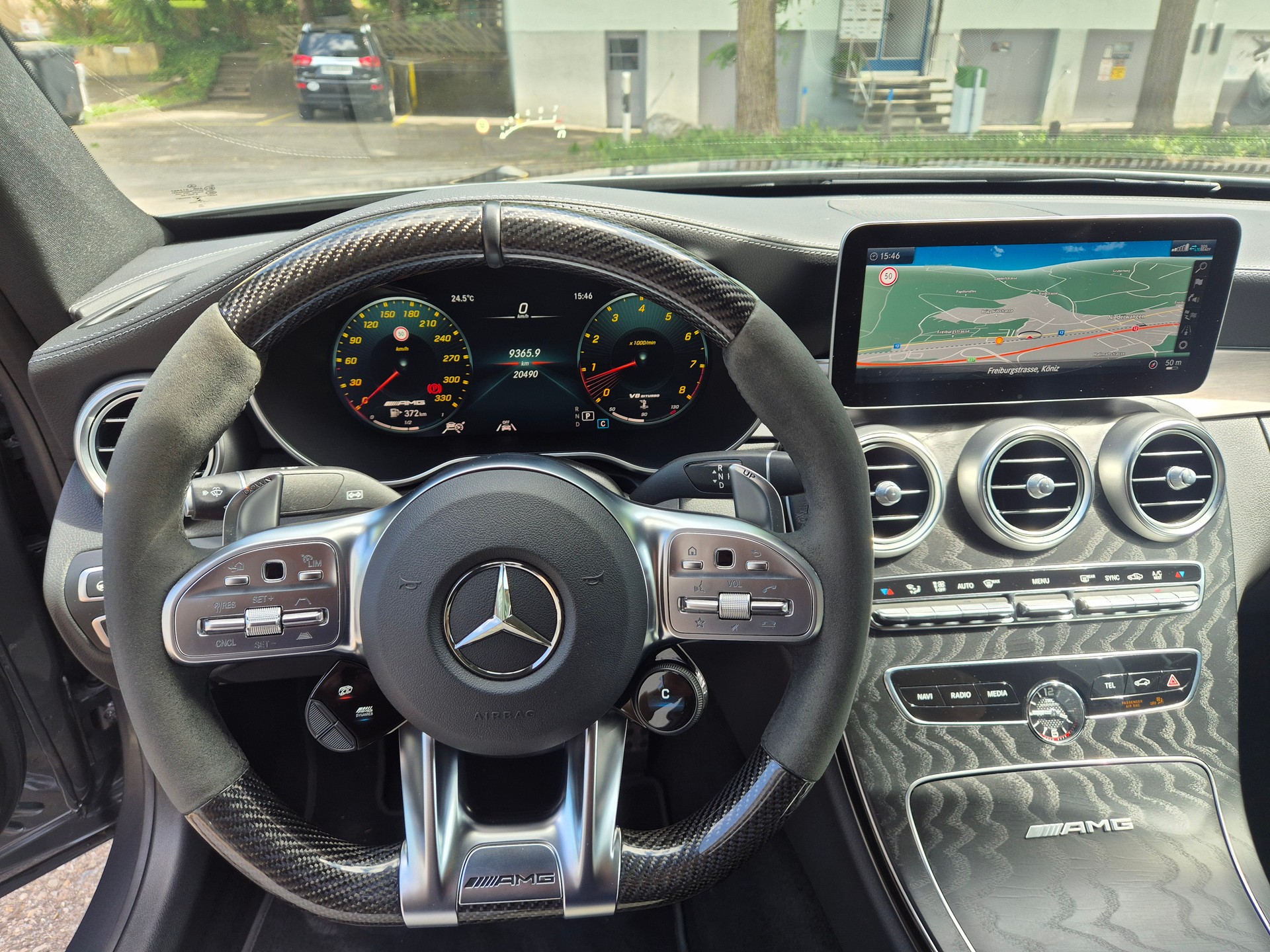 MERCEDES-BENZ C 63 S AMG 9G-tronic * 1 Hand * Mercedes Swiss Garantie bis 05.2027 * Panoramadach * Head up Diplay * Burmester *-image-8