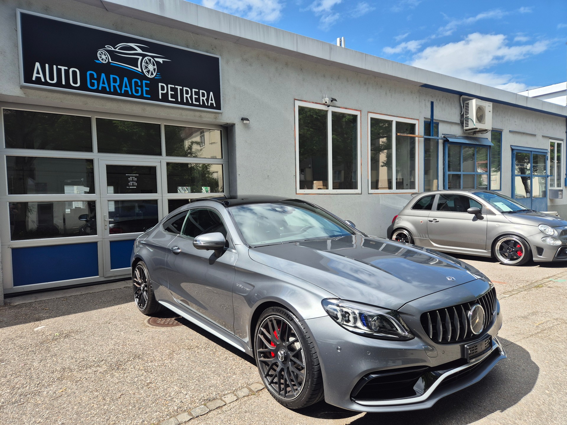 MERCEDES-BENZ C 63 S AMG 9G-tronic * 1 Hand * Mercedes Swiss Garantie bis 05.2027 * Panoramadach * Head up Diplay * Burmester *-showroom-element-1