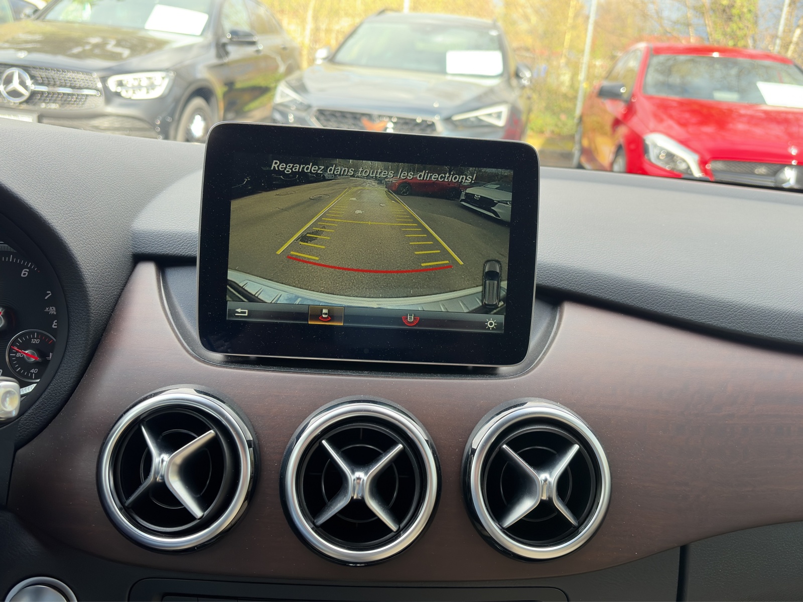 MERCEDES-BENZ B 250 Urban 4Matic 7G-DCT-image-15
