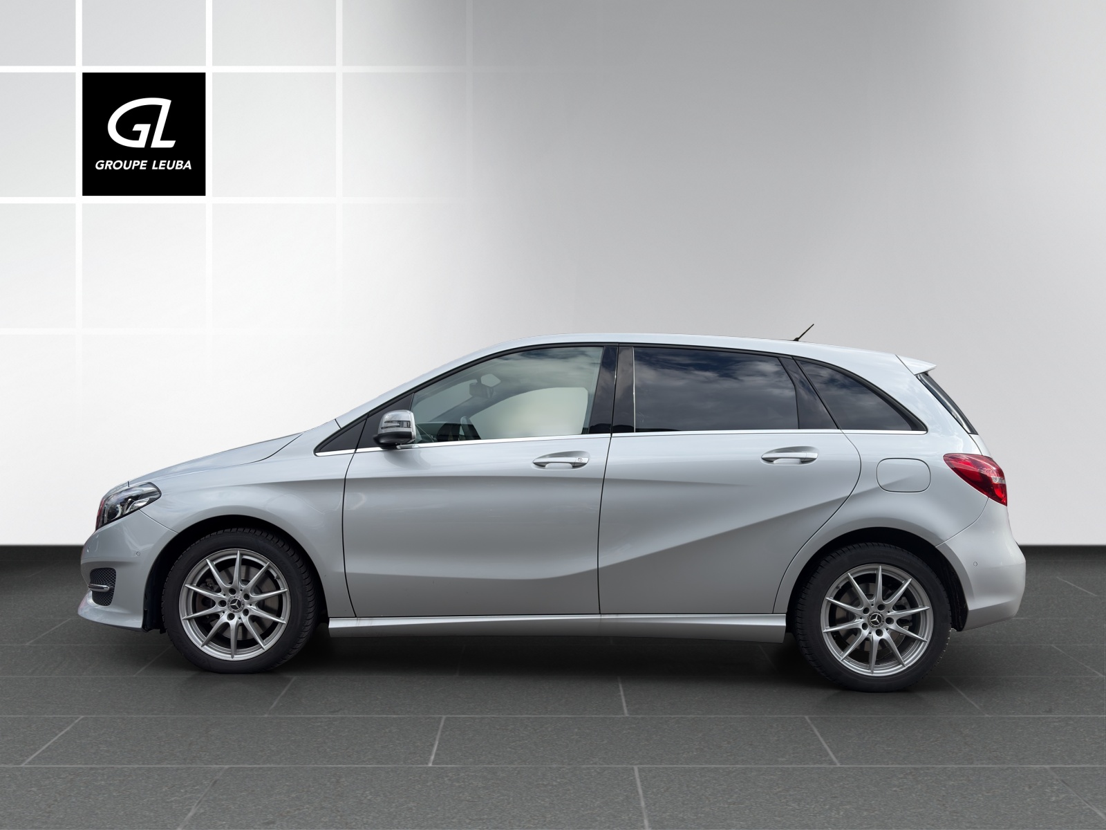 MERCEDES-BENZ B 250 Urban 4Matic 7G-DCT-showroom-element-2