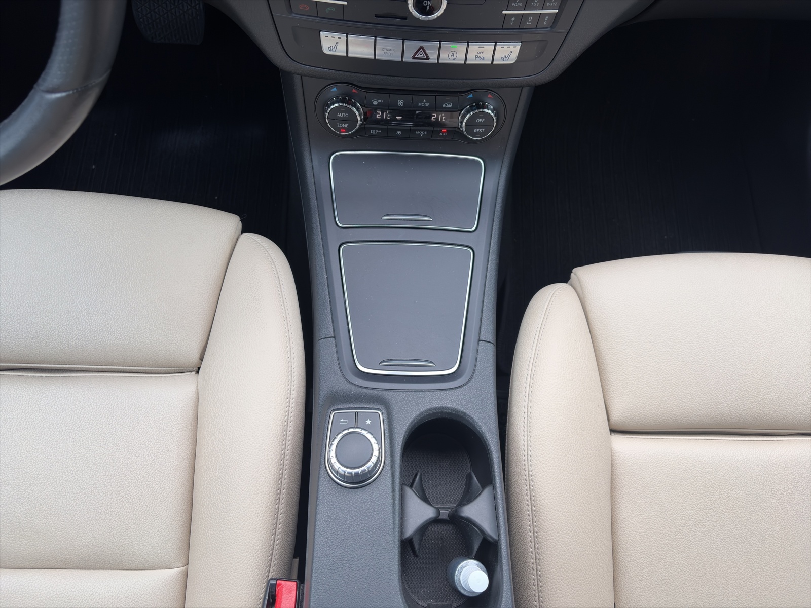 MERCEDES-BENZ B 250 Urban 4Matic 7G-DCT-image-17