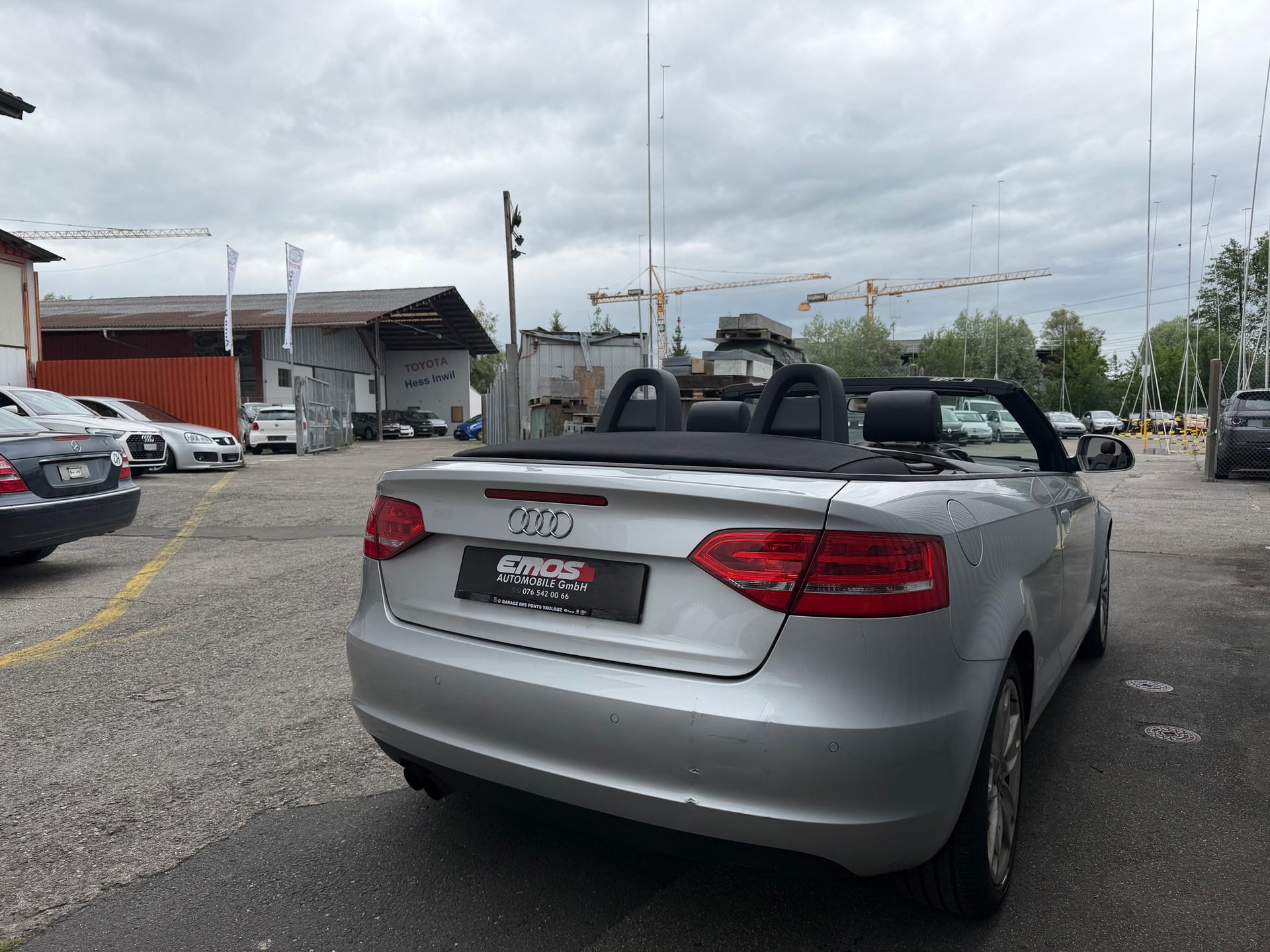 AUDI A3 Cabriolet 1.8 TFSI Ambition S-tronic-image-3