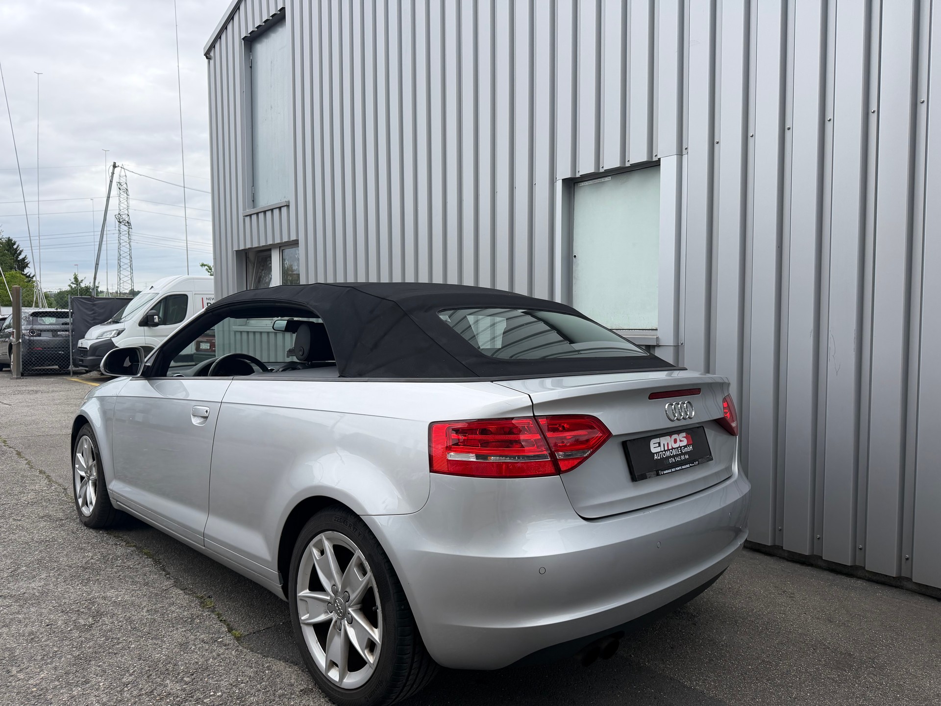 AUDI A3 Cabriolet 1.8 TFSI Ambition S-tronic-image-6