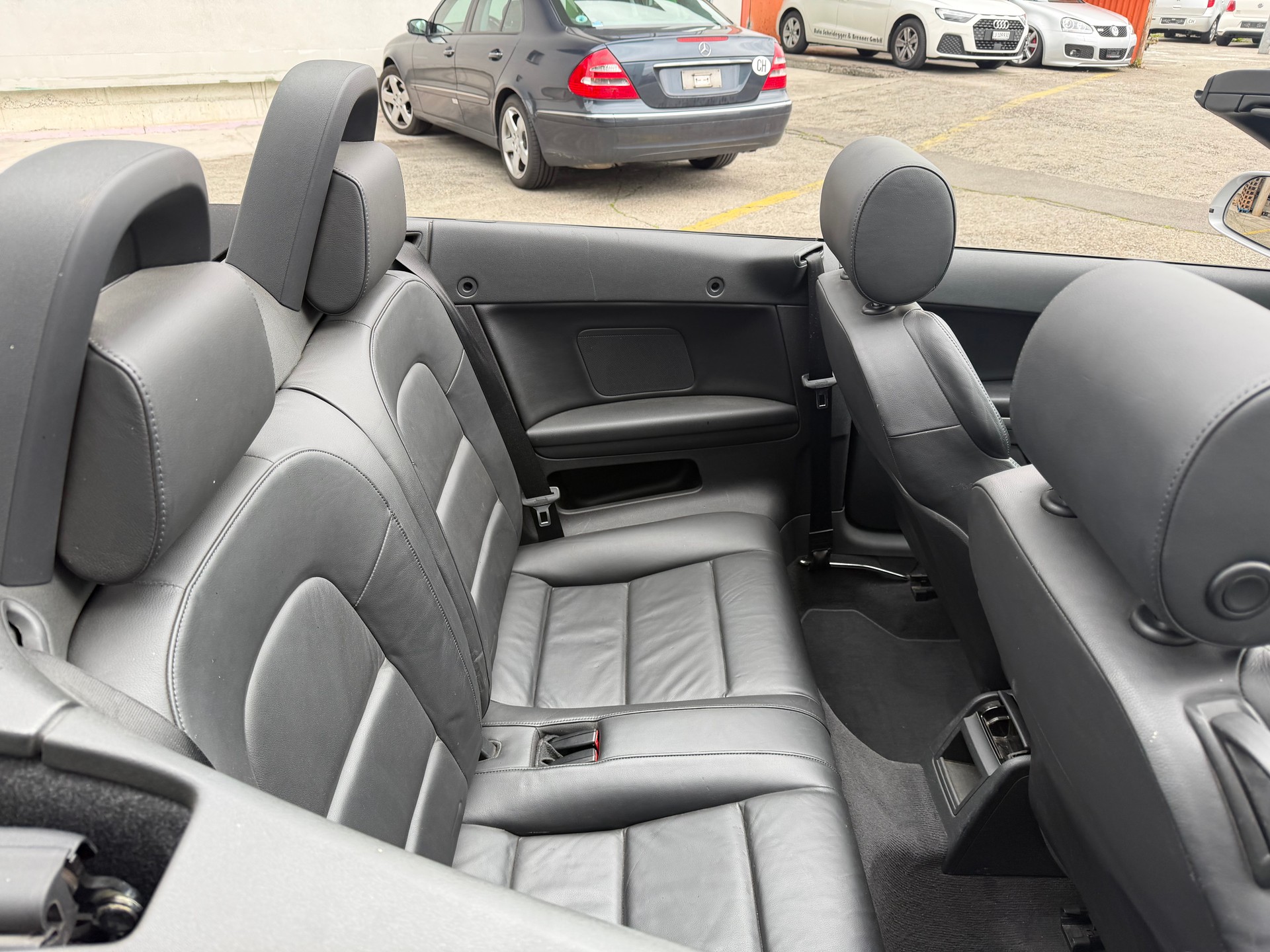 AUDI A3 Cabriolet 1.8 TFSI Ambition S-tronic-image-11