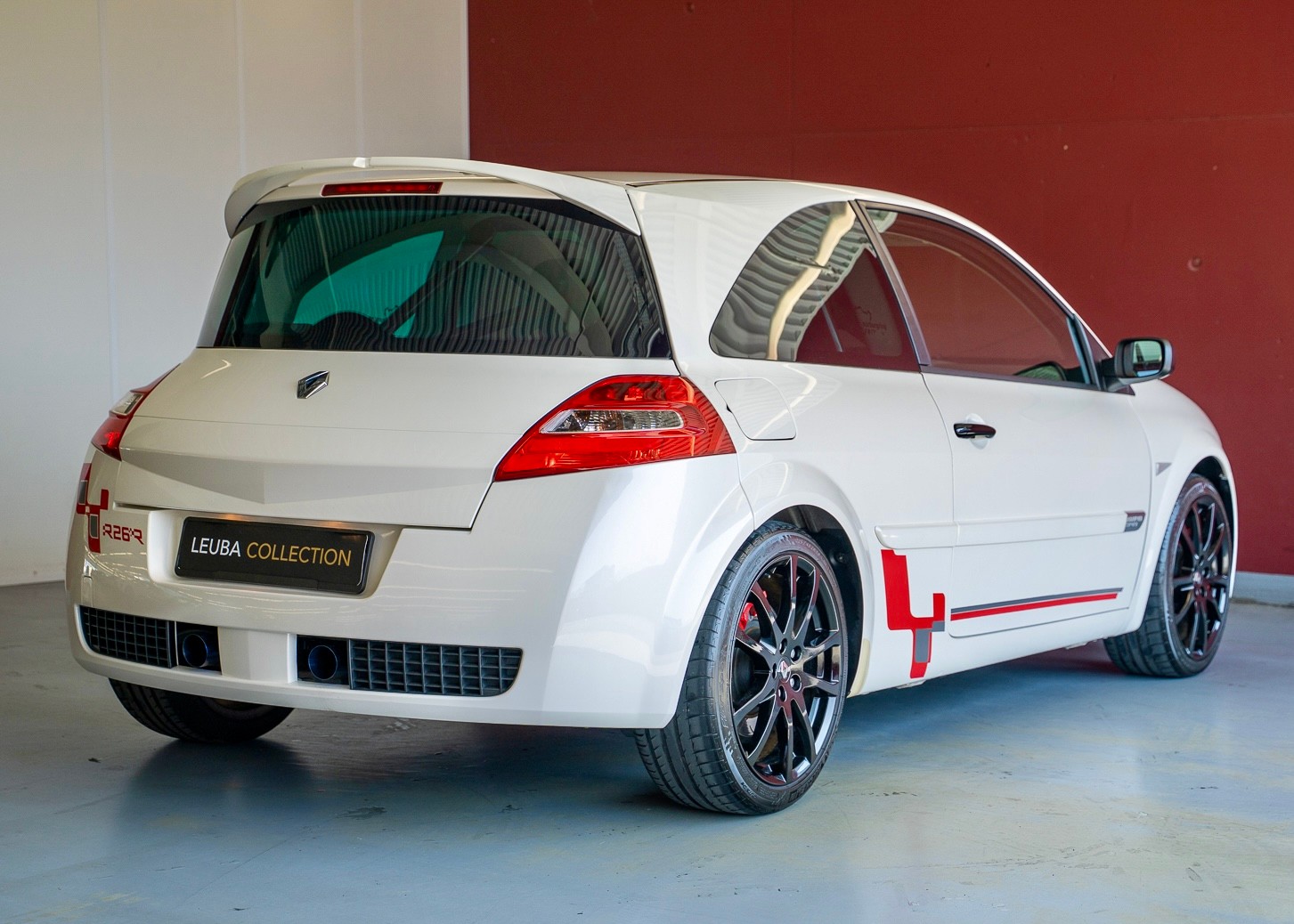 RENAULT Megane 2.0 16V Turbo R26.R (2nd hand Swiss car, fantastic condition, 1st paint, 1 of 450, factory tires)-image-5