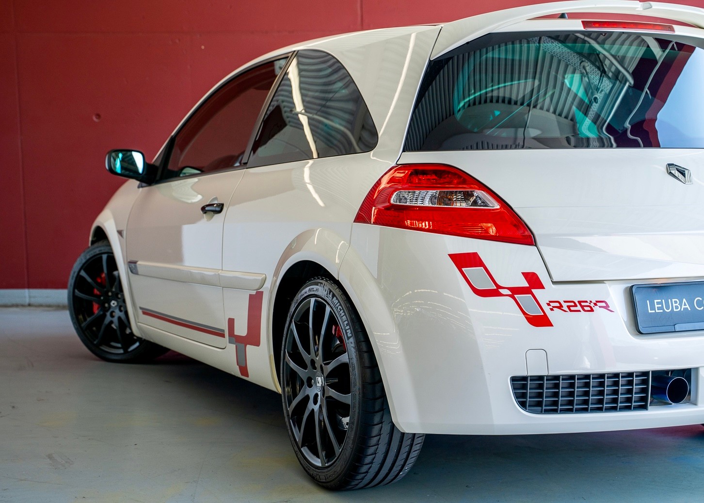 RENAULT Megane 2.0 16V Turbo R26.R (2nd hand Swiss car, fantastic condition, 1st paint, 1 of 450, factory tires)-image-10